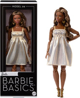 Barbie Basics Model 09 Sammler-Modepuppe mit brünetten Haaren, goldenem Kleid mit Empire-Taille und Riemchensandalen, Universal-Fit-Mode und Made-to-Move Körper – ideales Muttertagsgeschenk, JJX28