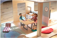 Eichhorn - Casa de muñecas con accesorios - Incl. Muebles y 3 figuras, Sin montar, Fabricado en madera, 25 piezas, 53X36X44 cm de tamaño, Desde TRES años Naty Shop casas de muñecas