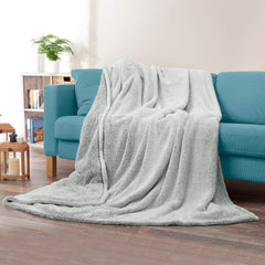 Aqua-Textil Manta de peluche mullida 150 x 200 cm Gris blanco Melange Felpa Manta para la televisión Colcha Sherpa Fleece Oeko-Tex Ottawa Camas y mantas Besuche den aqua-textil-Store