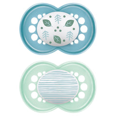 Suzetă MAM, de la 6 luni, cu tetină simetrică, plată și flexibilă, din silicon moale, ușor de utilizat, cu cutie autosterilizabilă, Original, Albastru Deschis, 2 bucăți