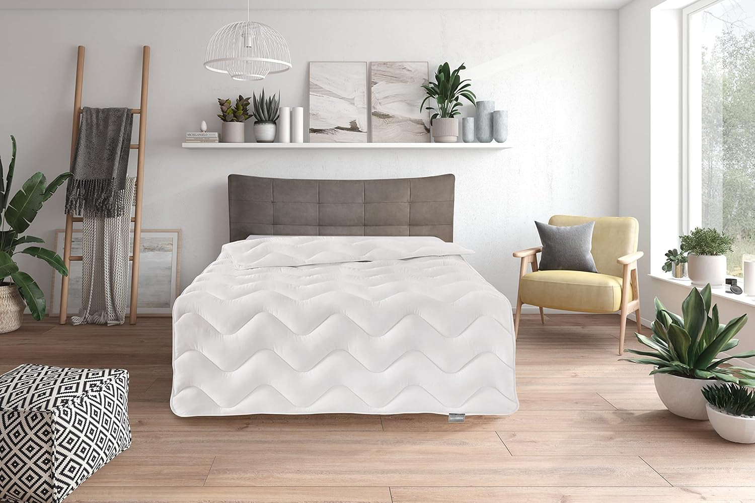 Traumnacht plapumă ușoară de vară 155X220 Cm, plapumă antialergică, special pentru vară, cu husă confortabilă din microfibră moale, certificată Oeko Tex, produsă în conformitate cu standardul de calitate german Plapumi si pilote Naty Shop