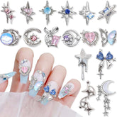16 Stile Luxus Mond Stern Nagel Charms 3D Nail Charms Y2K Legierung Strasssteine Bogen Schmetterling Nagel Schmuck Metall Nail Art Charms Nägel Glitzersteine Nailart Rhinestones Nageldesign Zubehör