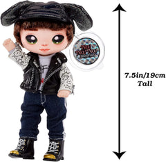 Na Na Na Surprise 2 en 1 Soft Modepuppe & Metallic Purse Glam Serie - Sammlerpuppe - Boy-Puppe mit Braunen Haaren und Mütze mit Hunde-Ohren und einer Welpen Tasche - Maxwell Dane