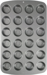 CSB111 Antihaftbeschichtete Mini-Muffinform Mit 24 Löchern Aus Karbonstahl, Edelstahl, Plata, 39,4 X 24,6 X 2,1 Cm Moldes y bandejas para hornear Naty Shop 39,4 X 24,6 X 2,1 Cm Einzeln