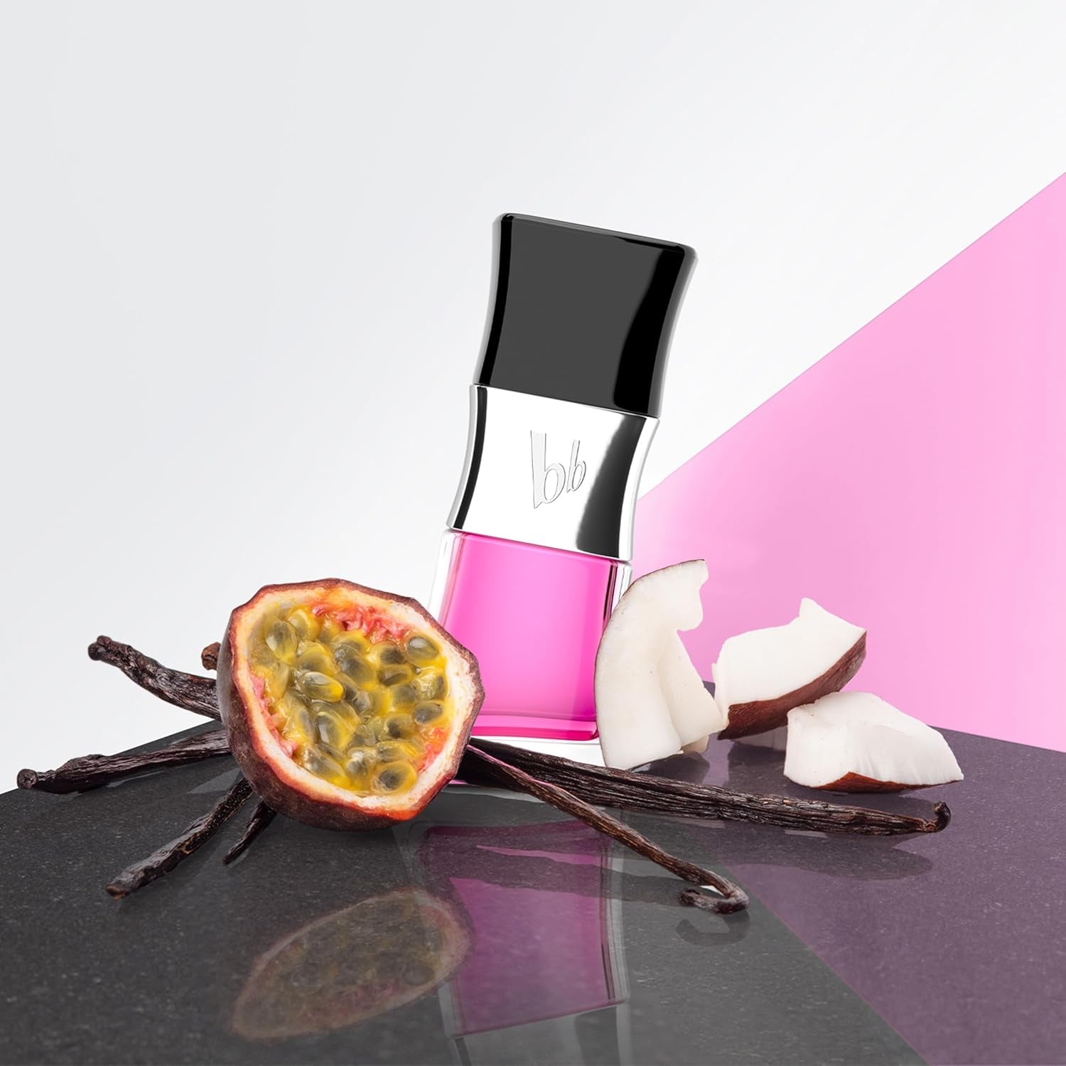 Bruno Banani Dangerous Woman – Apă de Parfum – Parfum de damă seducător de cald – 1 pachet (1 x 30 ml)