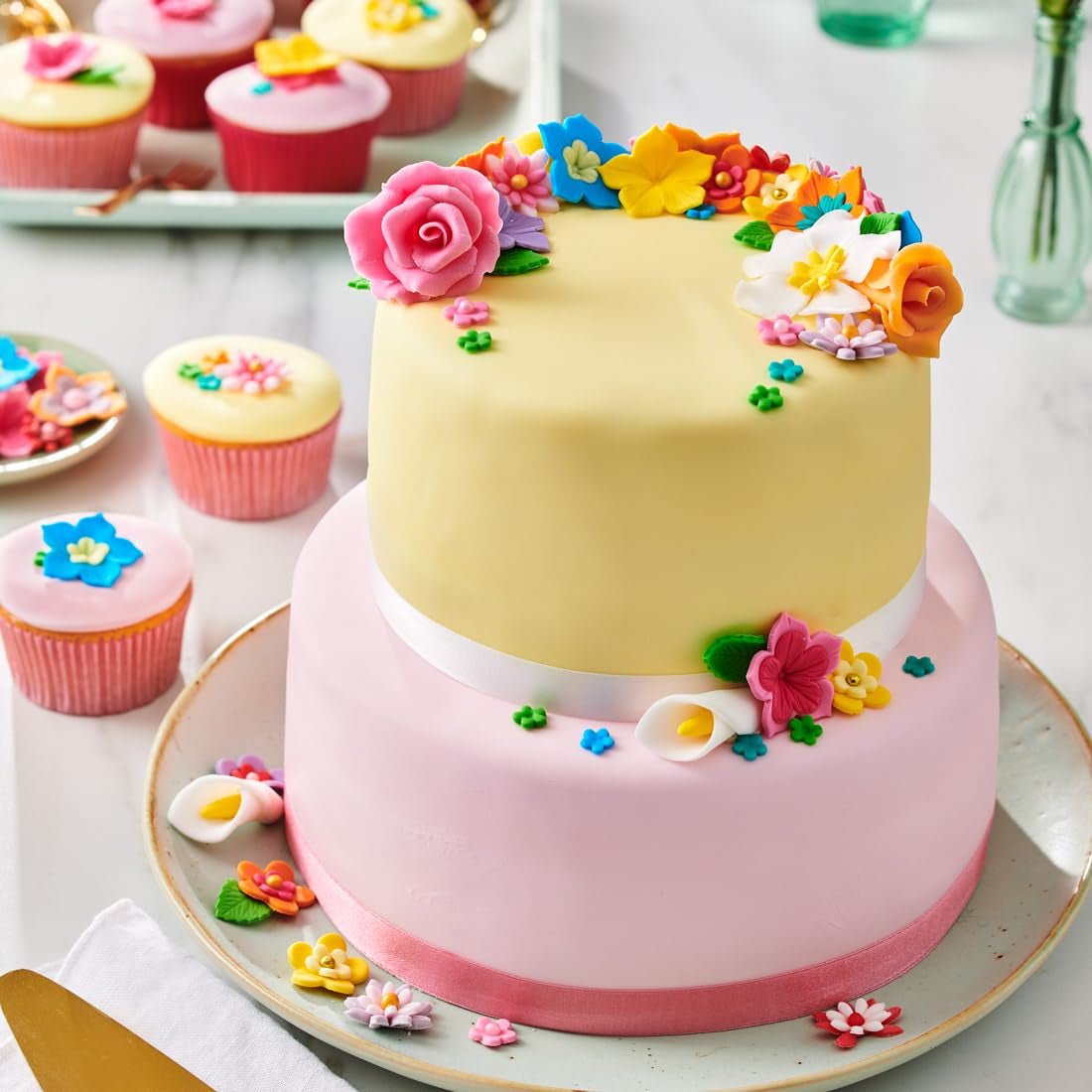 FunCakes roll fondant Botanical Green: Ușor de utilizat, neted, flexibil, moale și pliabil, perfect pentru decorarea torturilor, halal, kosher și fără gluten, 250g Pasta de zahar Naty Shop