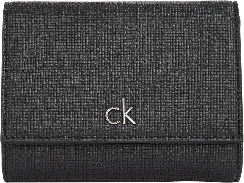 Portofel pentru femei Calvin Klein Daily Medium Trifold Klein, negru (Ck Black), mărime naturală Portofel Femei Naty Shop Titlu implicit
