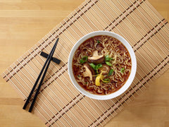 Nissin Ramen Premium - Shoyu Yuzu Paquete de 10 fideos instantáneos secos al aire estilo japonés con sabor a salsa de soja Yuzu y puerro seco (10 x 92,7 g)