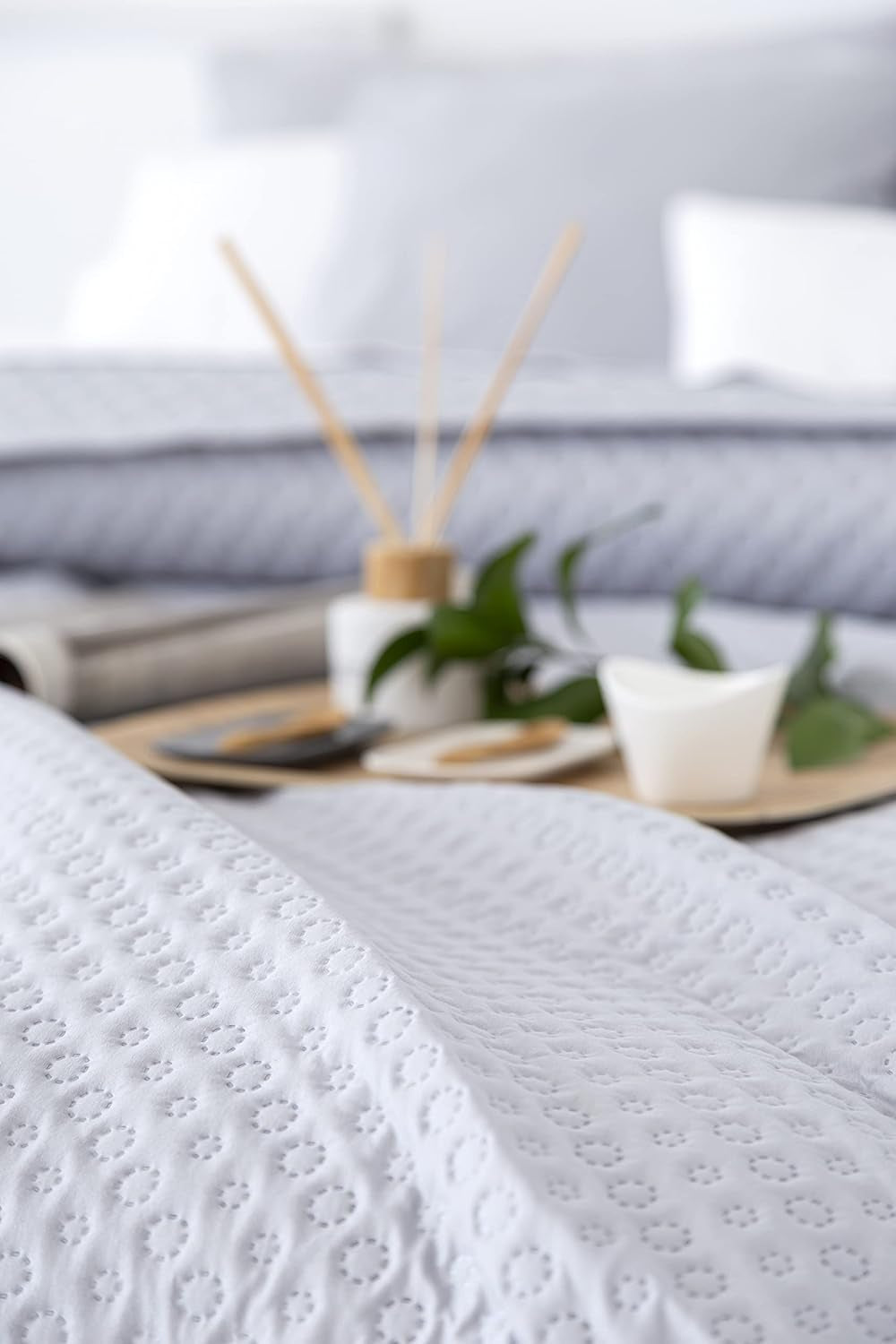 Todocama Fine Boutique Colcha con estampado de piqué, para primavera, verano, otoño e invierno, 100% microfibra súper suave, manta multifuncional, 140/150/160-250 X 260 cm, gris claro Camas y Mantas Beuche den Todocama-Store