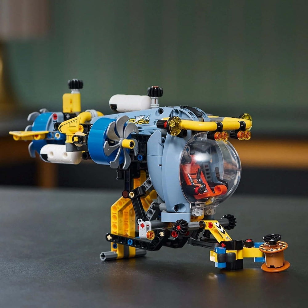 LEGO Technic Submarino Explorador de las Profundidades, Juguete de Construcción para Niños de 9 Años, Niños y Niñas, Ideas Creativas para Regalos de Cumpleaños, Vehículo para Construir con Hélices Giratorias, 42201 Juegos de Construcción Besuche den LEGO-Store