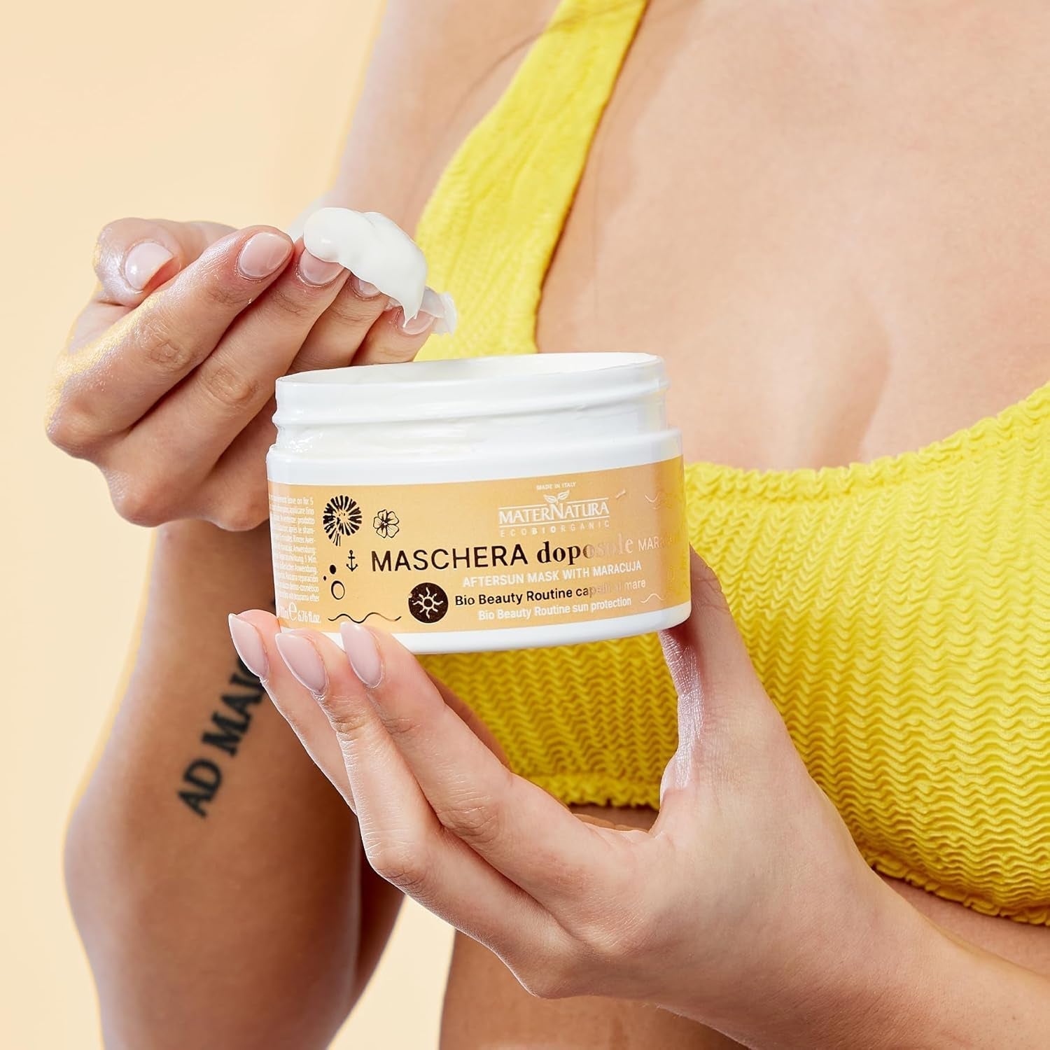 Maternatura, mască aftercare cu fructul pasiunii, hidratează și conferă elasticitate părului după expunerea la soare, rutină de frumusețe organică pentru părul de plajă, certificată organic, Made in Italy - 200 ml Masca de par Naty Shop