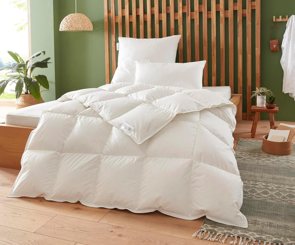 Edredón cálido Badenia Trendline Eco con 90% plumón y 10% plumas clase I, 135 x 200 cm, blanco, certificado Oeko-Tex, producido según el estándar de calidad alemán Edredones y edredones Naty Shop Edredón mediano 135 x 200 cm para todas las estaciones