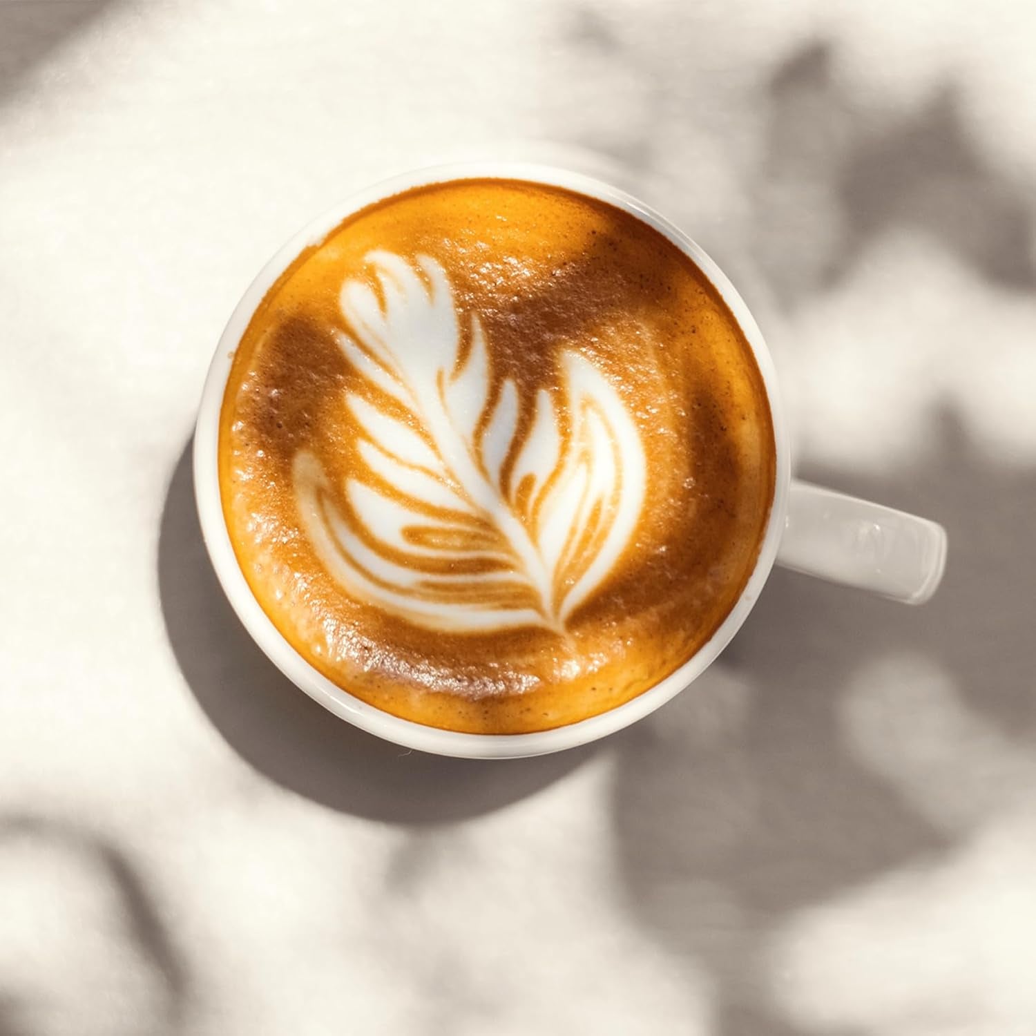 Melitta BellaCrema Intenso Ganze Kaffee-Bohnen 1kg, ungemahlen, Kaffeebohnen für Kaffee-Vollautomat, kräftige Röstung, geröstet in Deutschland, Stärke 4