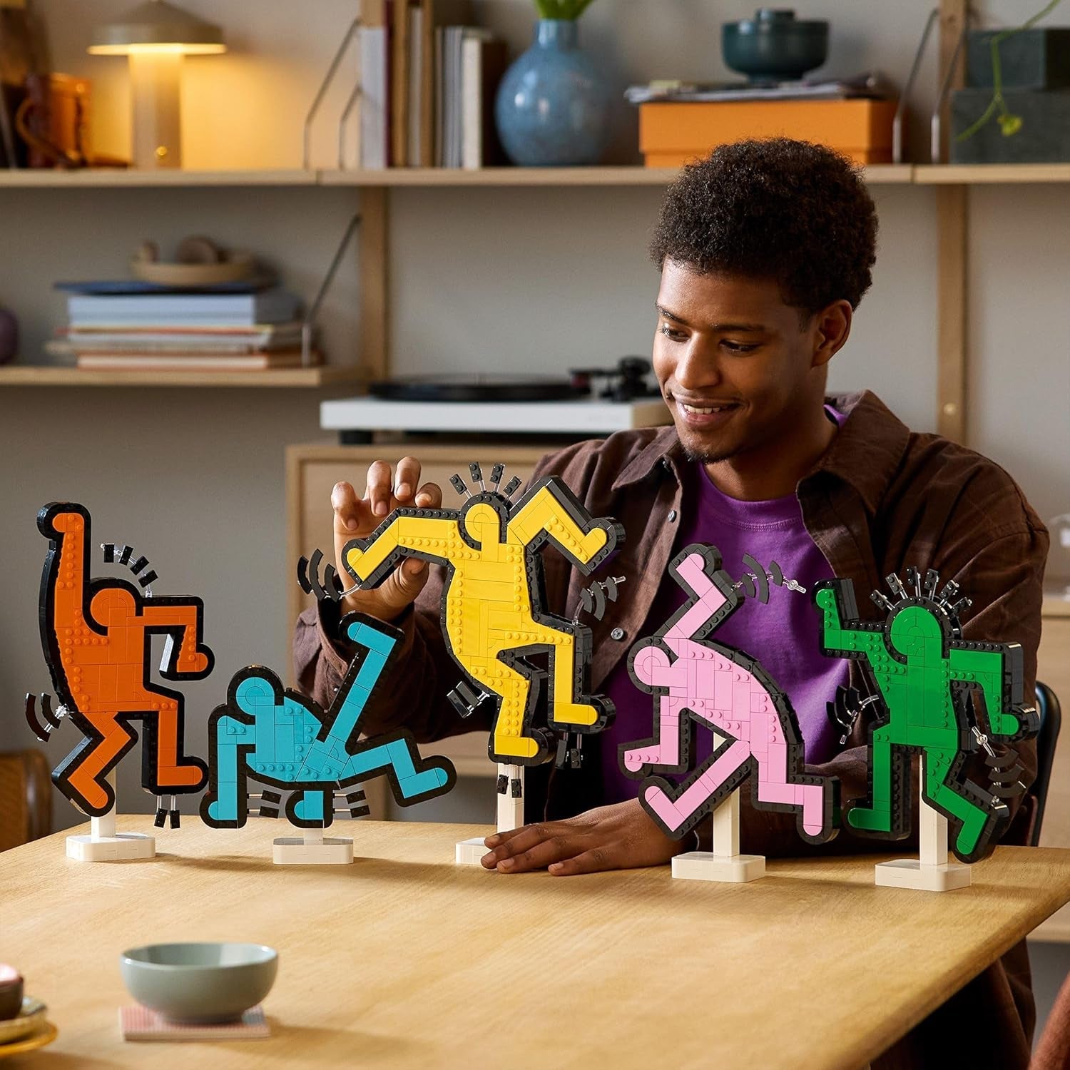 LEGO Art Keith Haring – Tanzende Figuren - Farbenfrohe DIY Wandkunst oder Schreibtisch Deko - Kreative Geschenkidee für Erwachsene - 31216