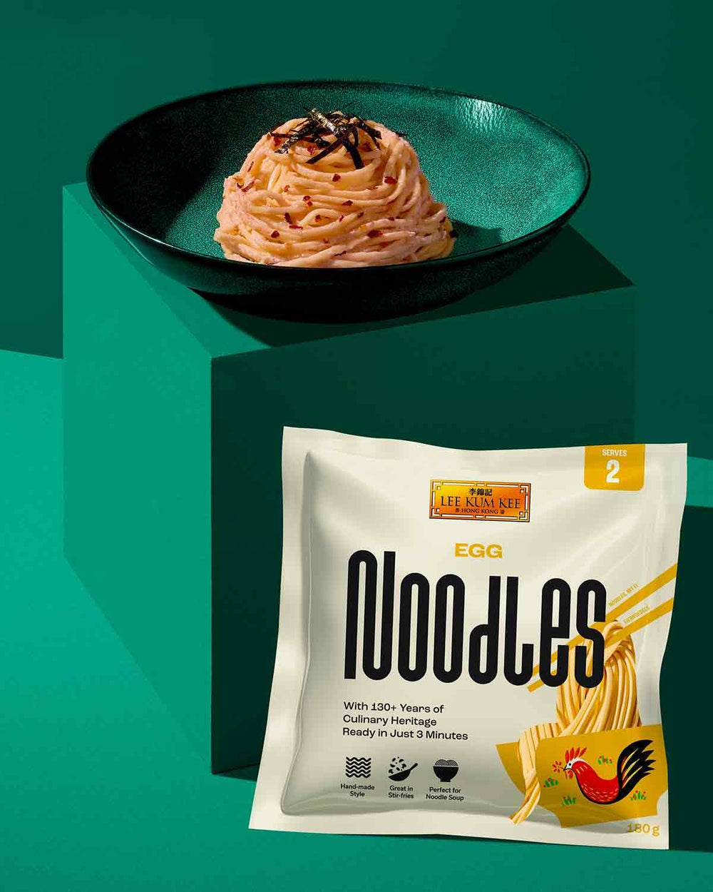 LEE KUM KEE Egg Noodles - Fideos asiáticos al huevo, los clásicos para platos y sopas al wok, fideos semisecos, listos en 3 minutos, dos porciones por paquete, multipack de 6 x 180 g