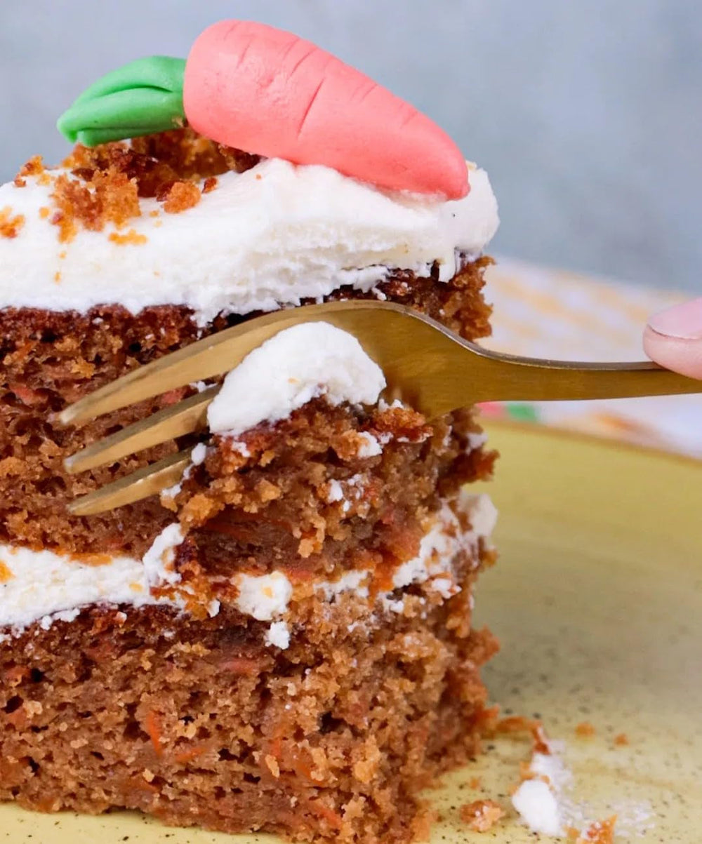 RUF Karotten-Ingwer-Kuchen, Backmischung Für Einen Saftigen Karottenkuchen Mit Frischen Möhren Und Fruchtiger Ingwer-Zuckerglasur, Vegan Naty Shop