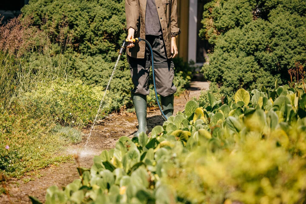 Furtun de grădină Fiskars S, seria X, furtun de apă pentru udare manuală, 13 mm (1/2"), lungime: 15 m, racord universal, protecție UV, protecție la îngheț, rezistent la răsucire, albastru, 1076044