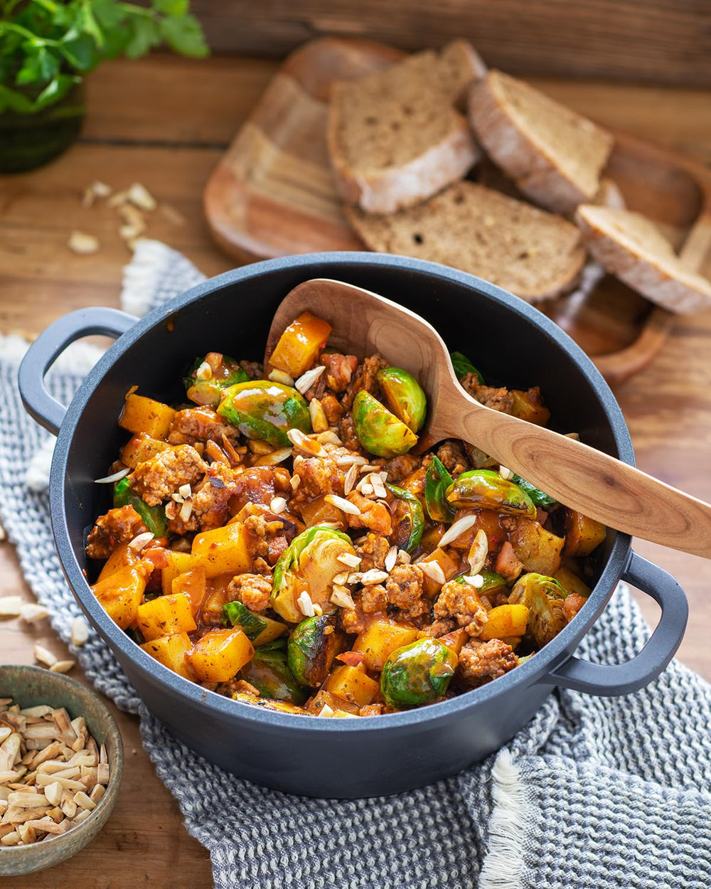 MAGGI Fix für Bauern-Topf mit Minkfleisch, Würzmischung, mit natürliche Ingredient*, para 2 porciones, 1 paquete (1 x 39 g)