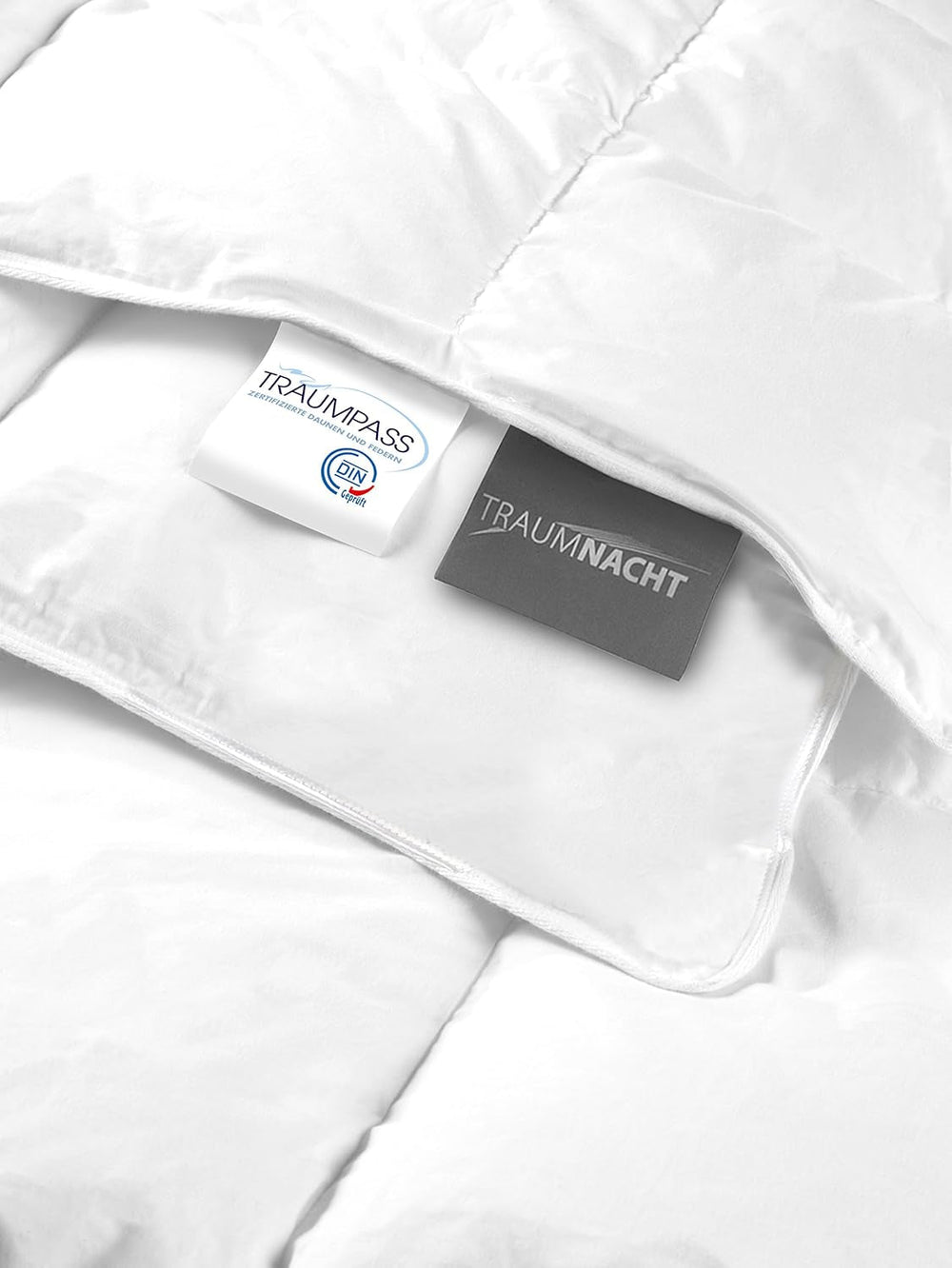 Traumnacht Basic Edredón de plumas Light con plumón nuevo blanco (60%) y plumas (40%), DIN EN 12934, 135 X 200 Cm, Down Pass y certificado Oeko-Tex, fabricado según el estándar de calidad alemán Edredones y edredones Naty Shop
