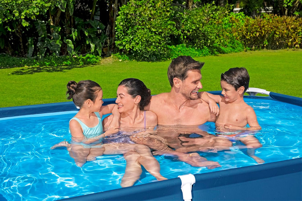 Piscina 2,59m x 1,70m x 61cm / 8'6" x 67" x 24"