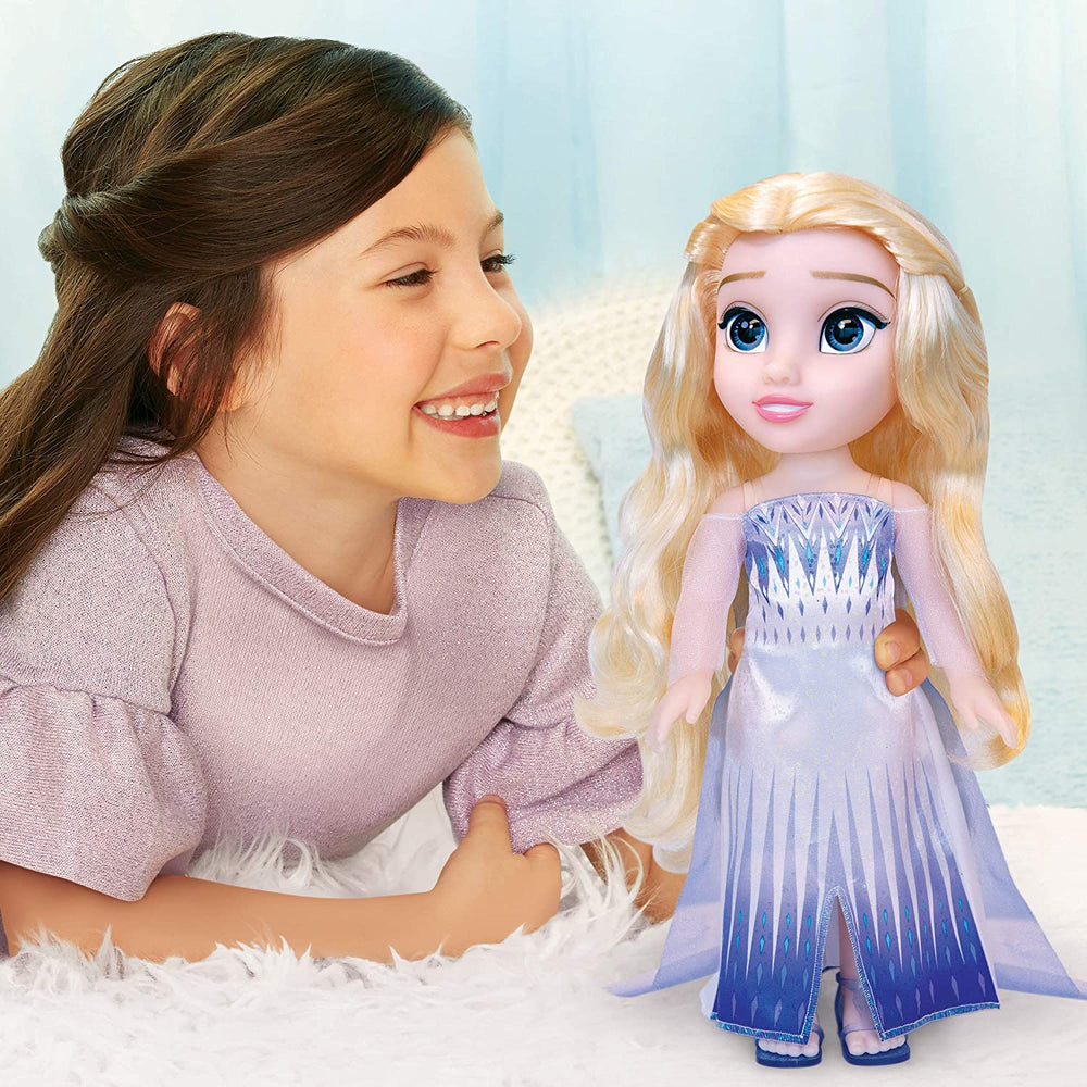 Păpușa Elsa, Regina Zăpezii, Disney Frozen 2 – 35 cm înălțime, păpușă poziționabilă, într-o rochie la modă emblematică și cu păr lung și despletit pentru distracție suplimentară, pentru fete de la 3 ani în sus, 214894