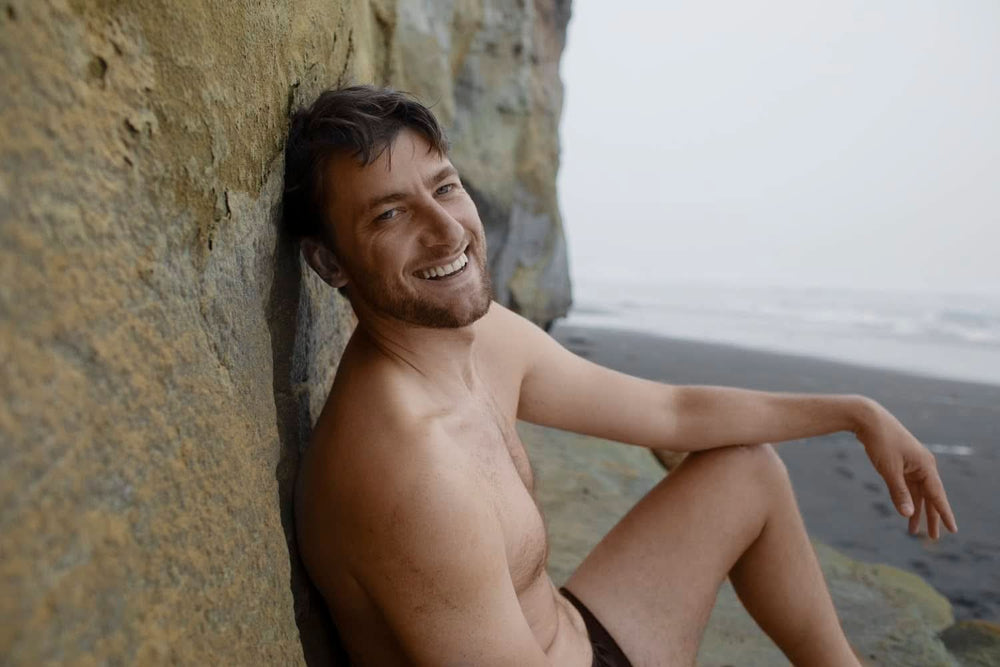 Kneipp, Gel de duș reactivant și relaxant cu ulei esențial de ienupăr - ideal după exerciții fizice și efort, 200 ml Duș și baie Naty Shop