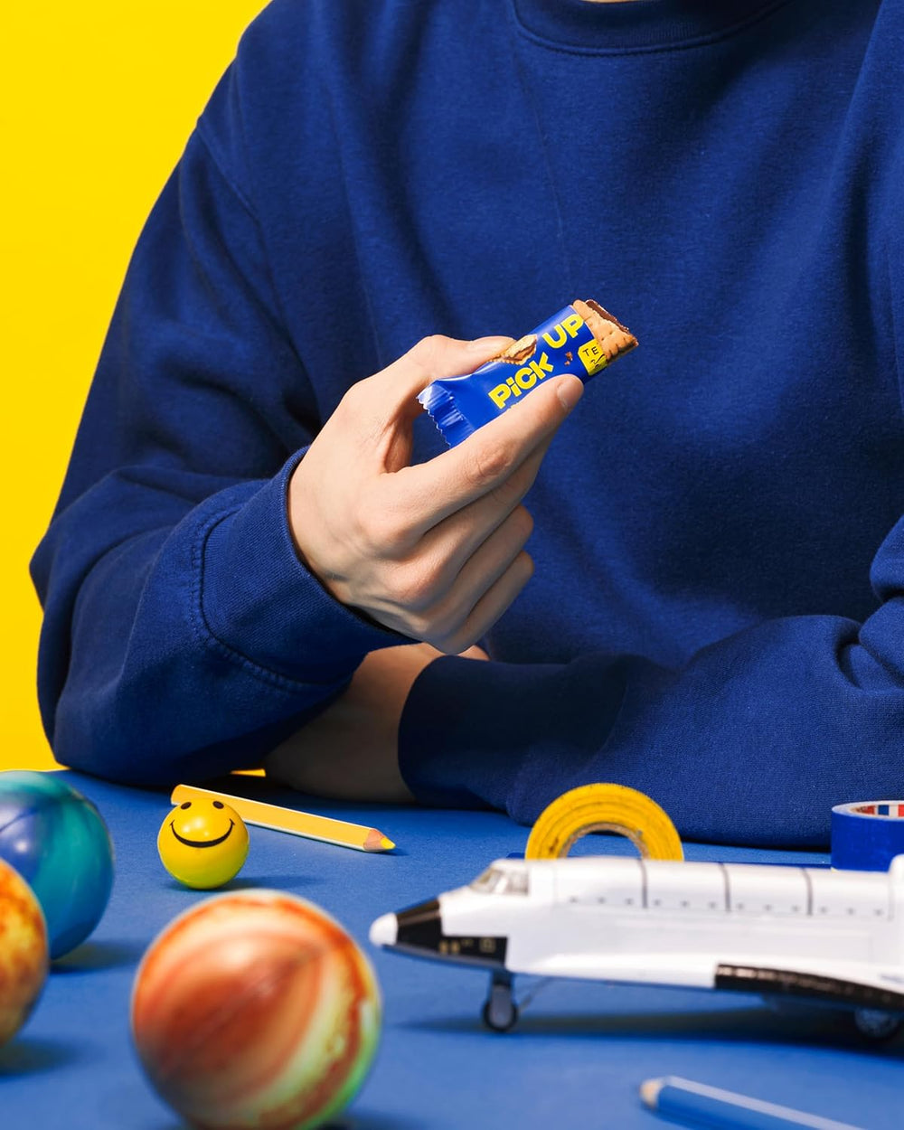 ¡LEVANTAR! minis Original + Choco&Milk (1 x 1,06 kg), mini barritas con una crujiente tableta de chocolate con leche entre dos galletas, envases de 100 raciones