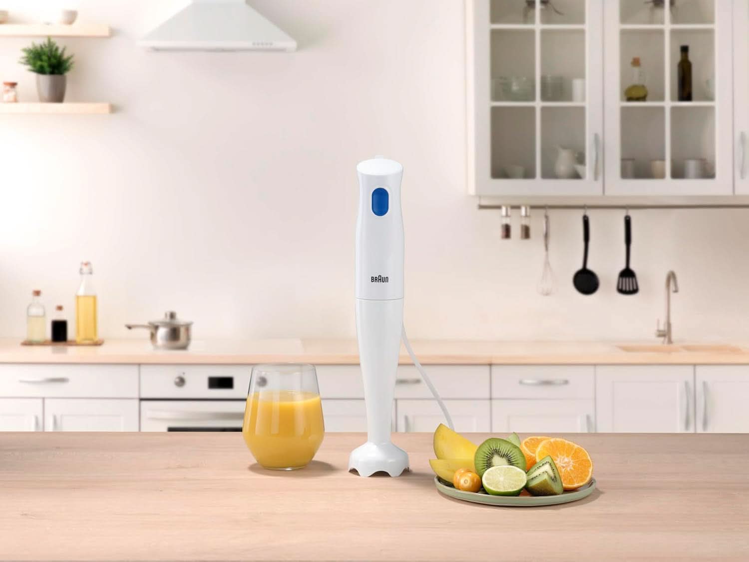 Braun Stabmixer MQ10.001PWH + Messbecher 600 Ml, 5 Jahre Service, Leicht, Easytwist-System Zum Einfachen Wechseln Des Zubehörs, Splash Control-Technologie Ohne Spritzer Bucatarie Naty Shop