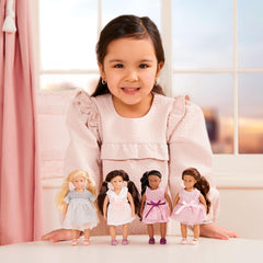 Lori - Mode-Freunde: Nina, Amaya, Chen & Flora - 4 Mini-Puppen - 15 cm Modepuppen - Kleider & Schuhe - Spielzeug für Kinder - 3 Jahre +