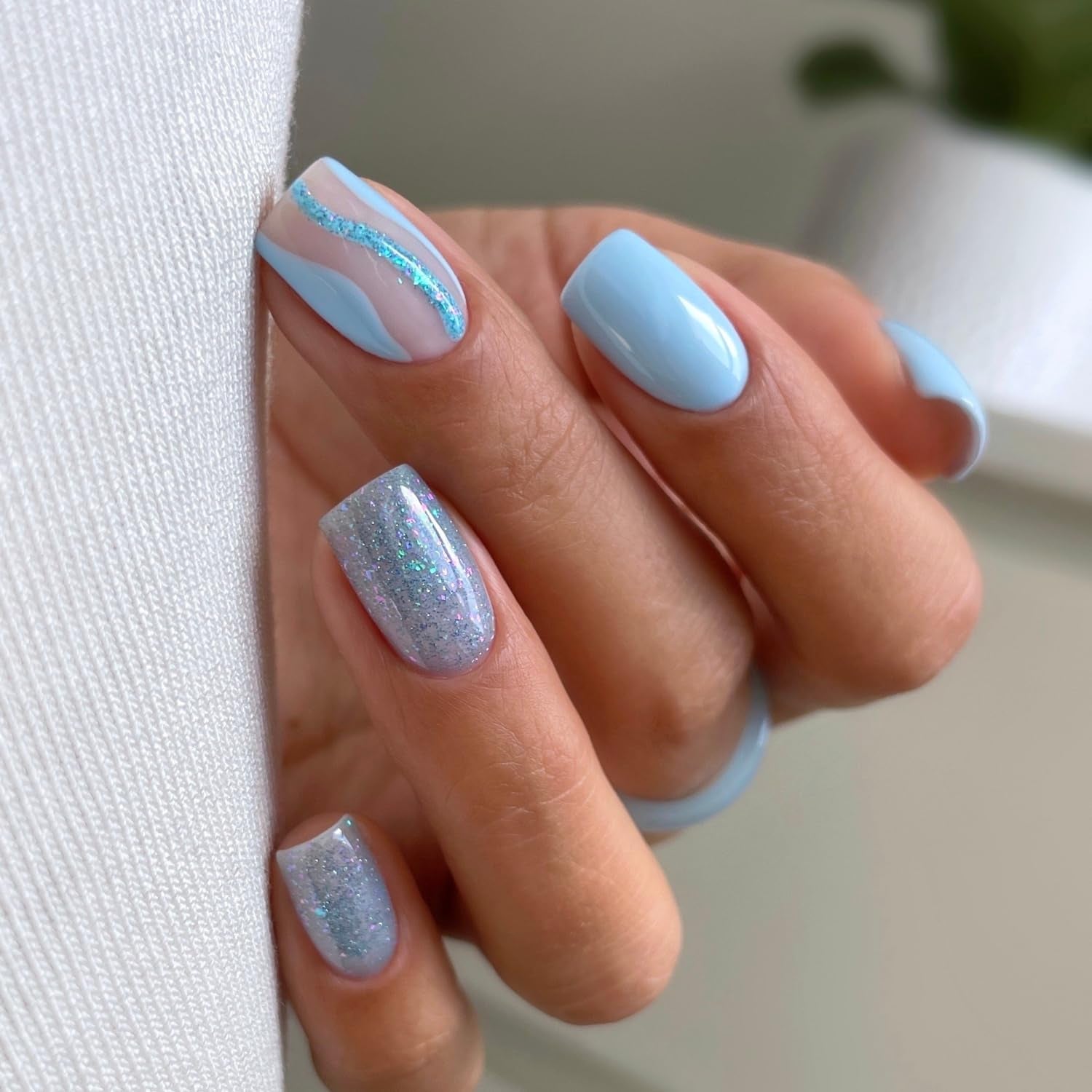 Esmalte de uñas UV Semilac Hybrid 240 Icy Waterfall 7ml, colección Seaqueen