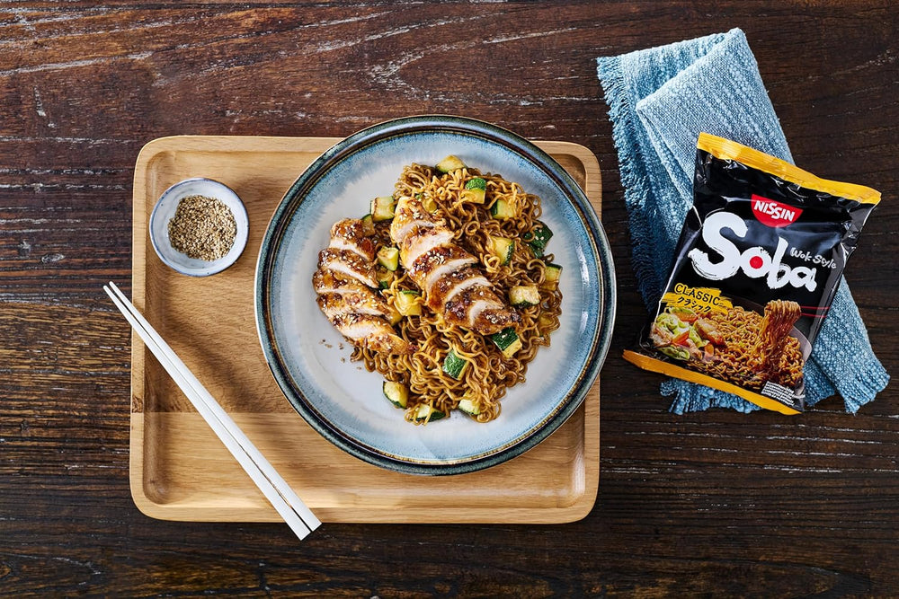 Nissin Bag Soba Noodles - Fideos instantáneos japoneses clásicos, paquete de 9 estilo wok con salsa Yakisoba, comida asiática de cocción rápida (9 x 109 g)