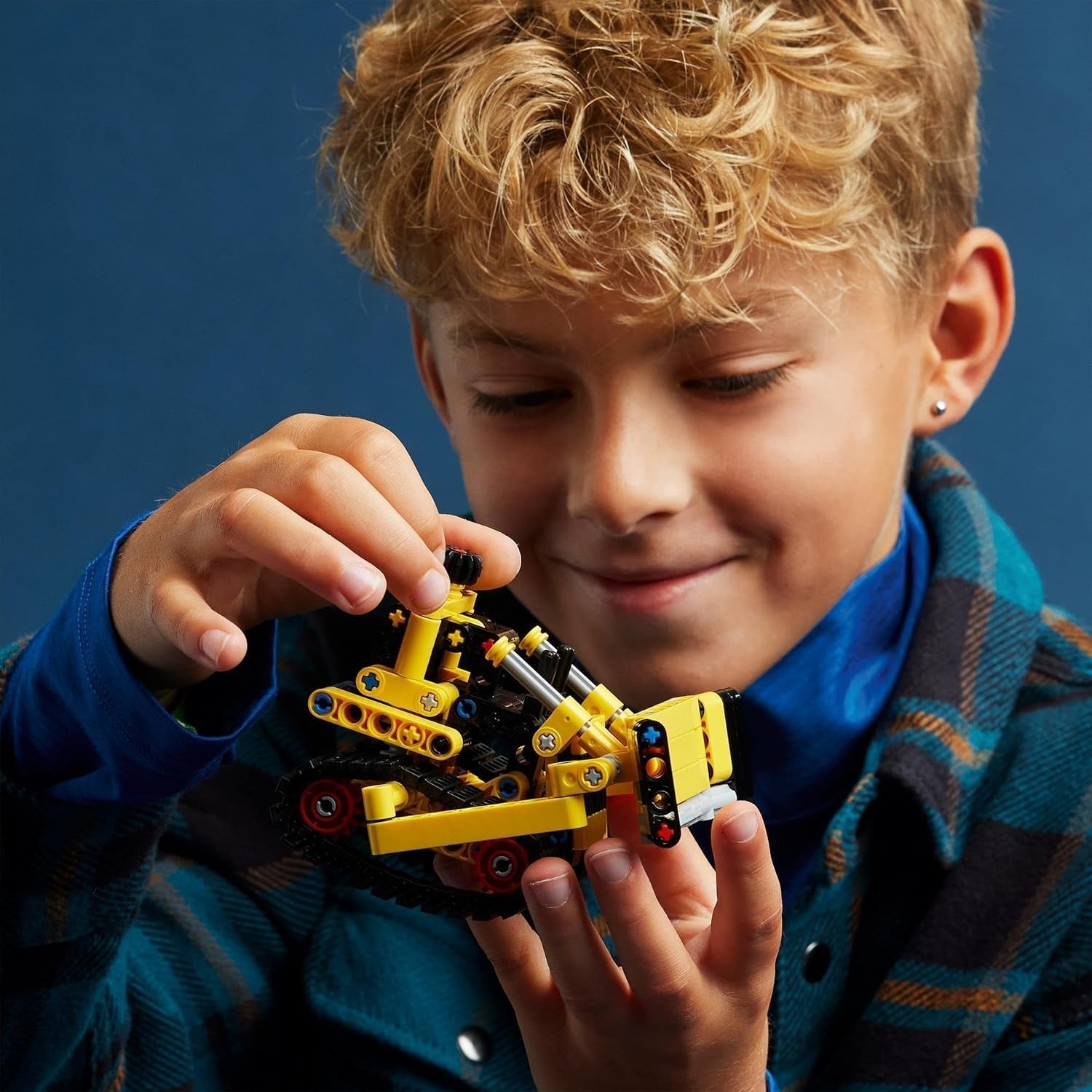 LEGO Technic Bulldozer pesado, juguete de construcción Bulldozer para añadir a tu obra de construcción Juguete de construcción para niños Regalo tecnológico para niños y niñas de 7 años 42163 Juegos de construcción Besuche den LEGO-Store