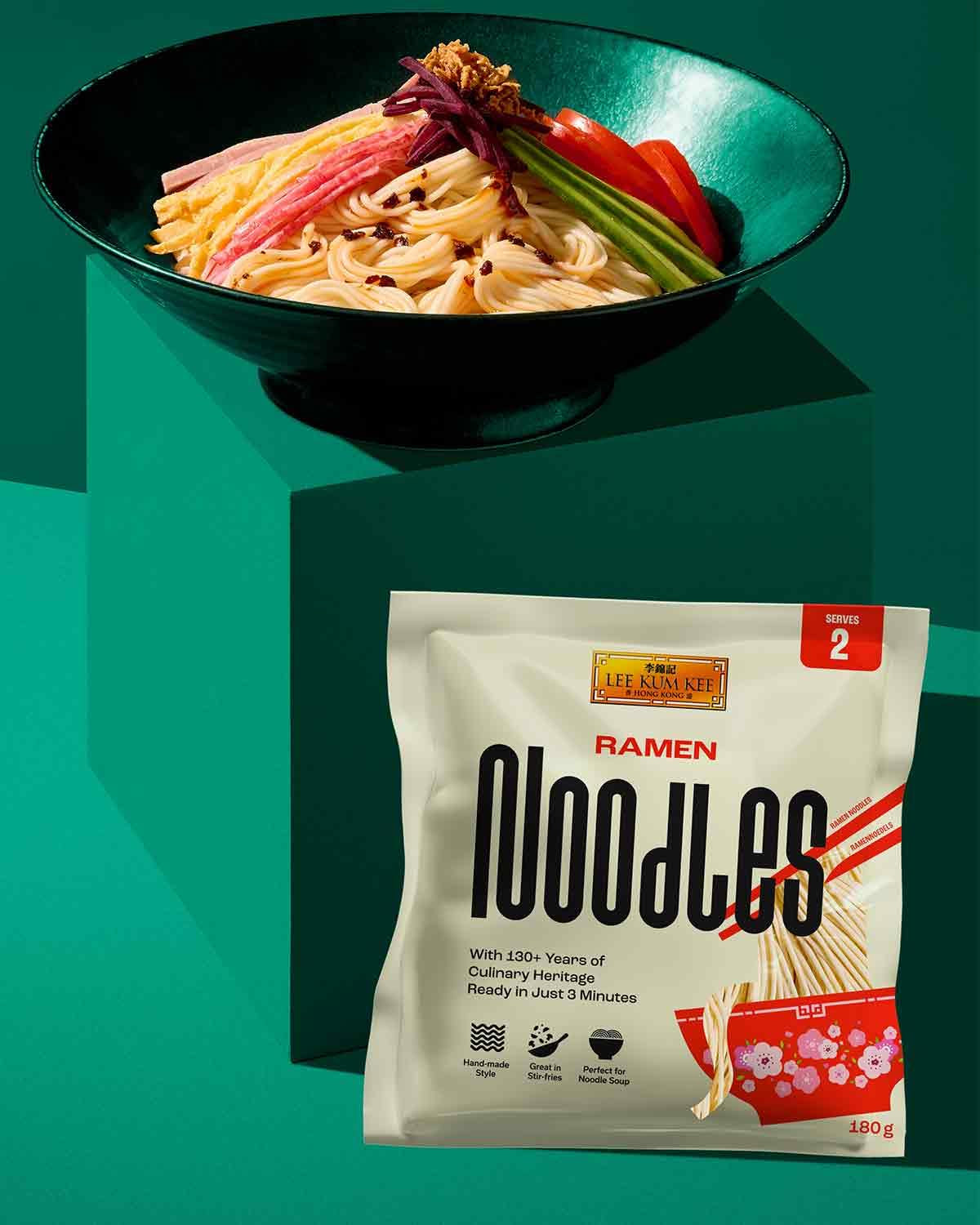 LEE KUM KEE Fideos Ramen - Ramen asiático de textura delicada y fina, el clásico para sopas ramen y platos al wok, fideos semisecos, dos raciones por paquete, multipack de 6 x 180g