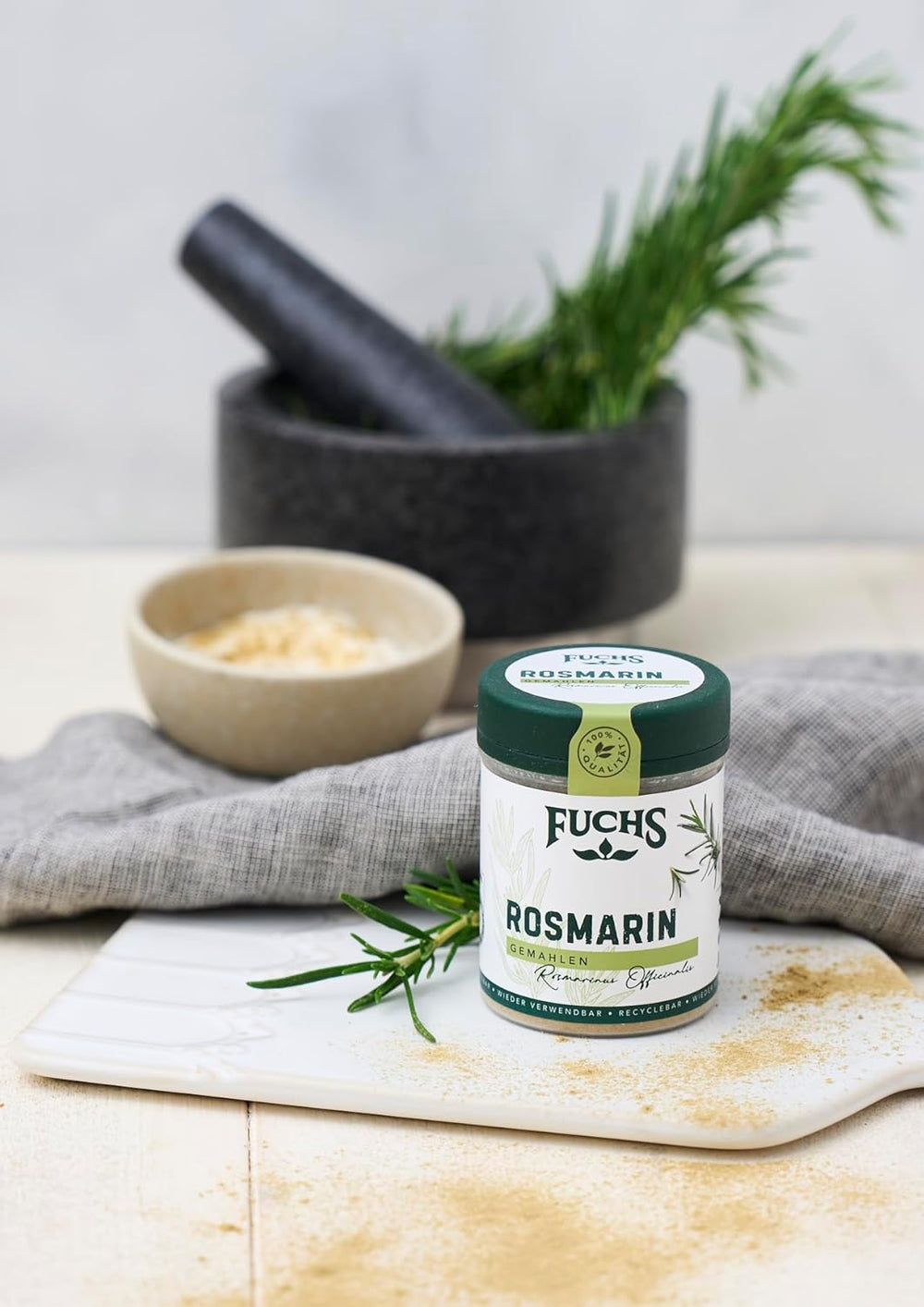 Fuchs Gewürze - Rosmarin gemahlen - zum Würzen von Fisch, Fleisch und Gemüse - ingredientes naturales - 30 g en wiederverwendbarer, recyclebarer Dosis