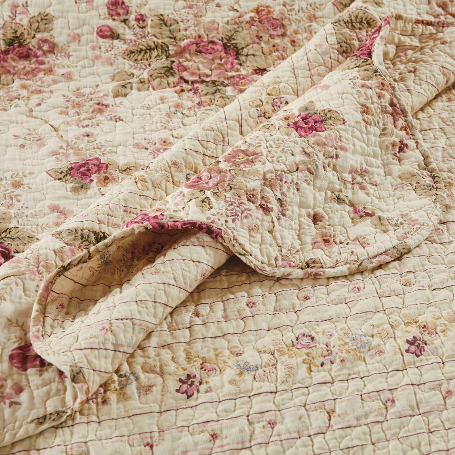 Greenland Home Antique Rose - estampado floral clásico y tradicional - 100% algodón, manta acolchada, 127 X 152,4 cm, color crudo Camas y fundas Greenland Home Fashions