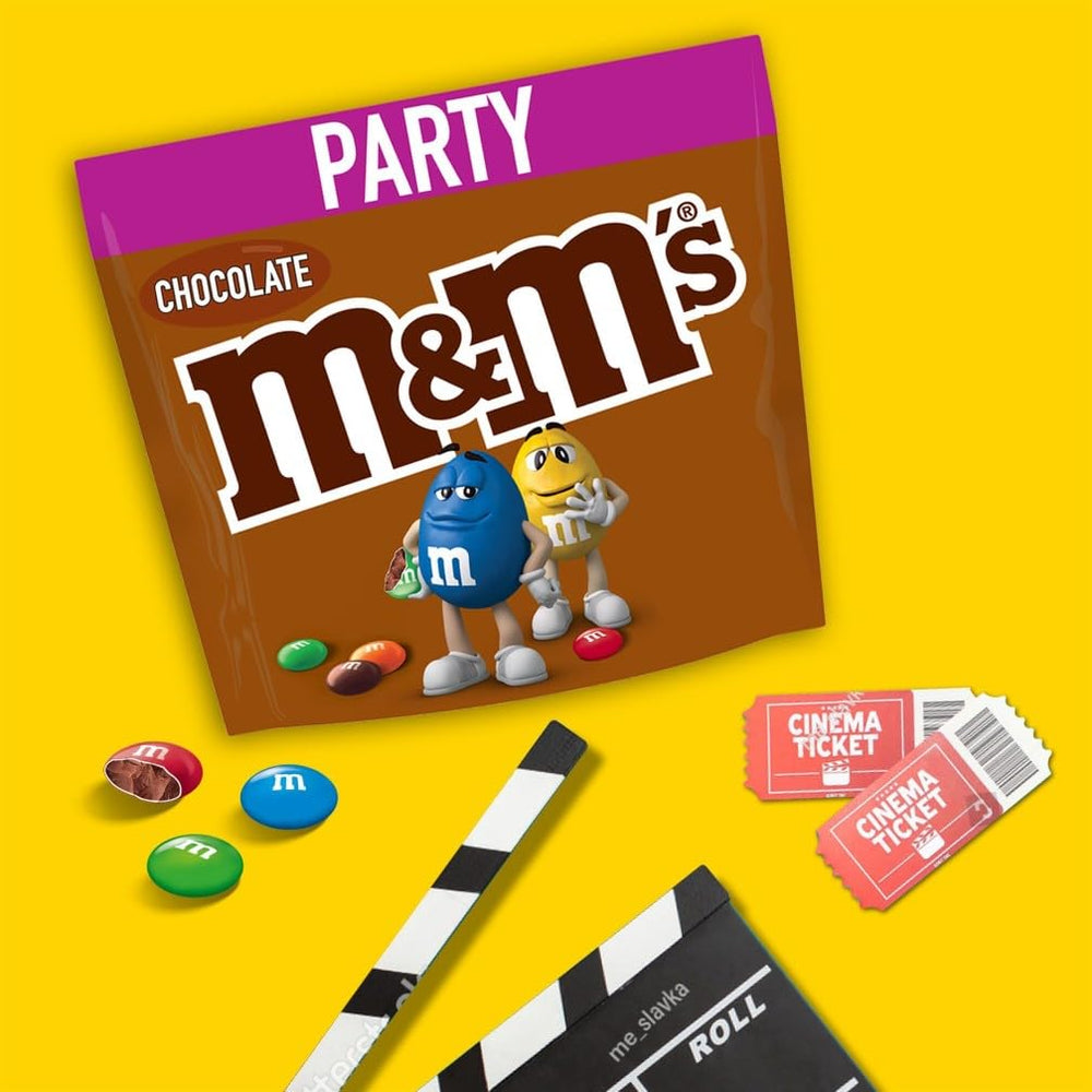 Chocolate M&M's Paquete grande, Lentejas de chocolate crujientes con glaseado de azúcar de colores, Mezcla para fiestas, 1 x 800 g, Caramelo con temática de fútbol americano