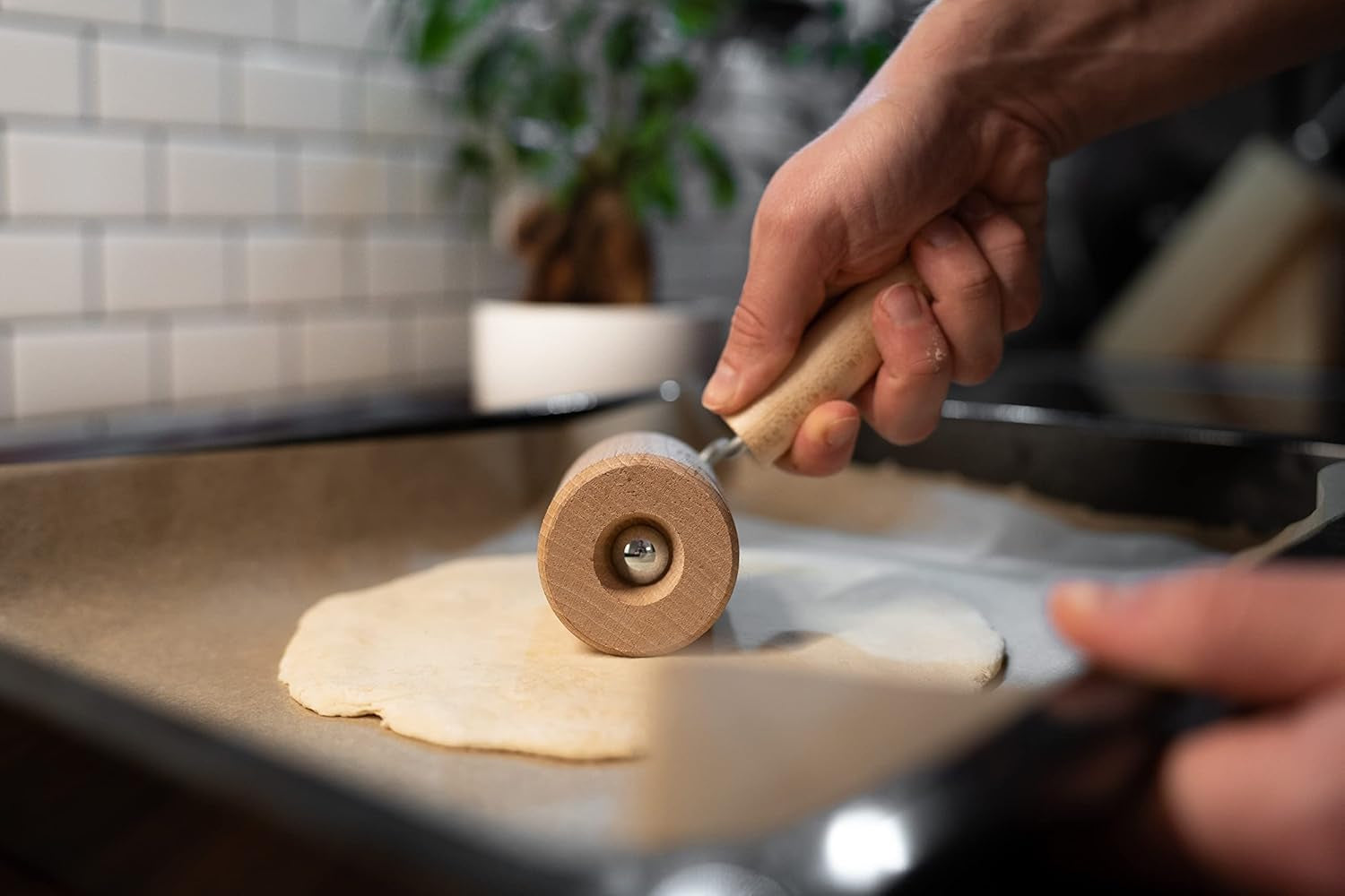 Chinchilla® Backblechroller/Teigroller zylindrisch aus Buchenholz | El ayudante del establo para la cocina | Fabricado en Alemania | Nachhaltige Qualität en Alemania | 18x5cm