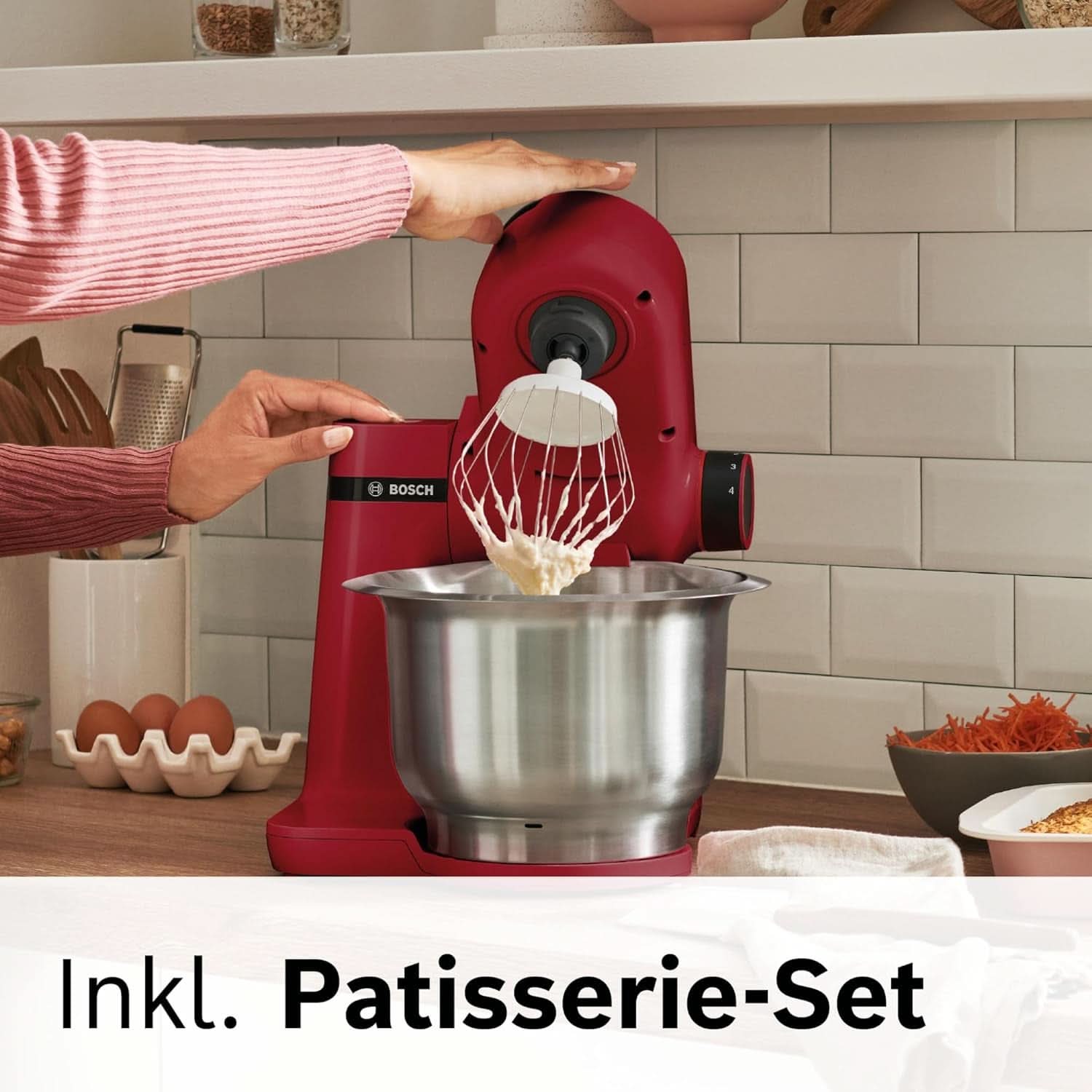 Bosch Küchenmaschine Serie 2 MUMS2ER01, Edelstahl-Schüssel 3,8 L, Planetenrührwerk, Knethaken, Schlag-, Rührbesen Edelstahl, Durchlaufschnitzler, 3 Scheiben, 700W, Rot Mother and Child Naty Shop