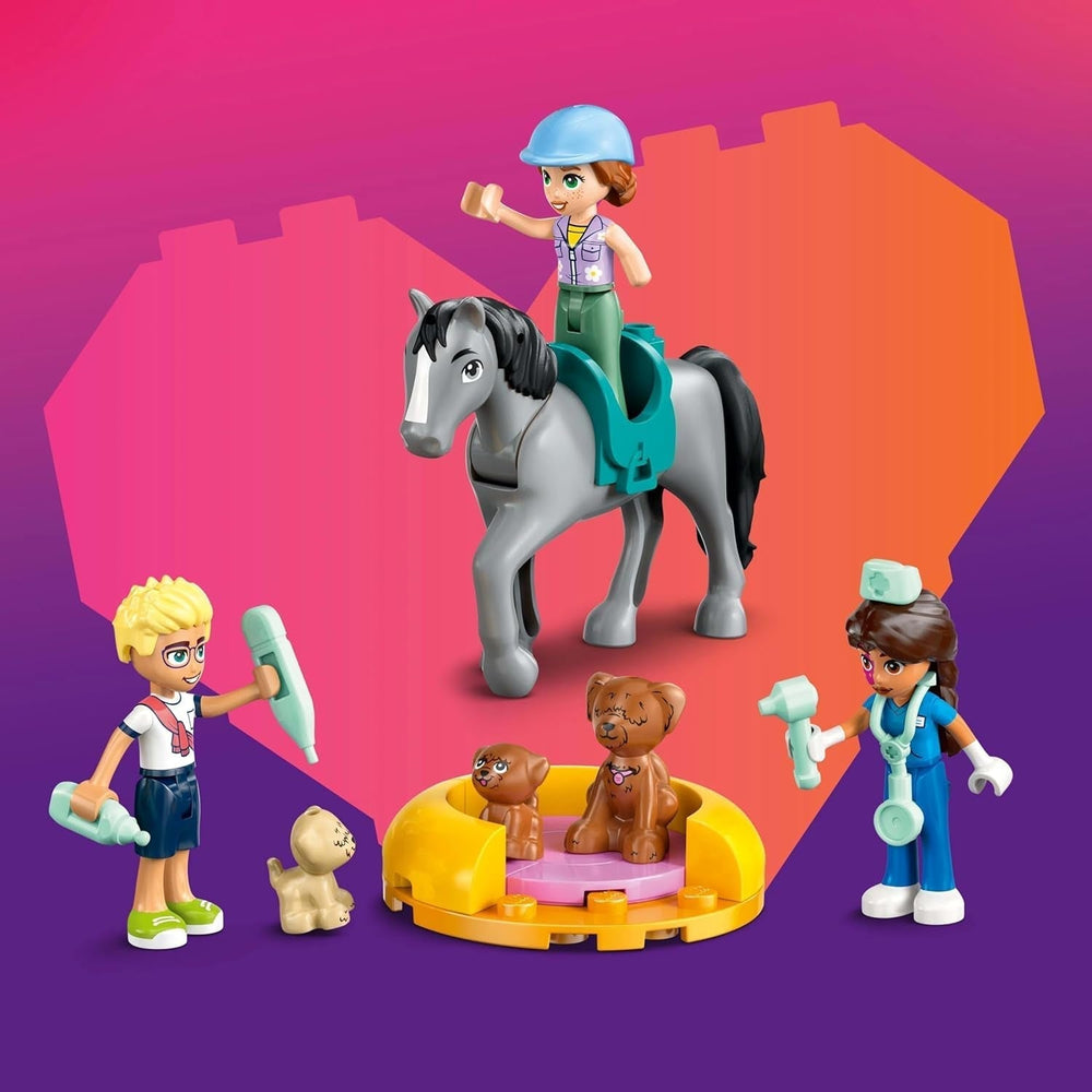 LEGO Friends Gabinete veterinario para caballos y mascotas, set de construcción y juego para juegos de rol imaginativos con 3 minifiguras y 5 figuras de animales, idea de regalo para niñas de 7 años 42651 Juegos de construcción Besuche den LEGO-Store