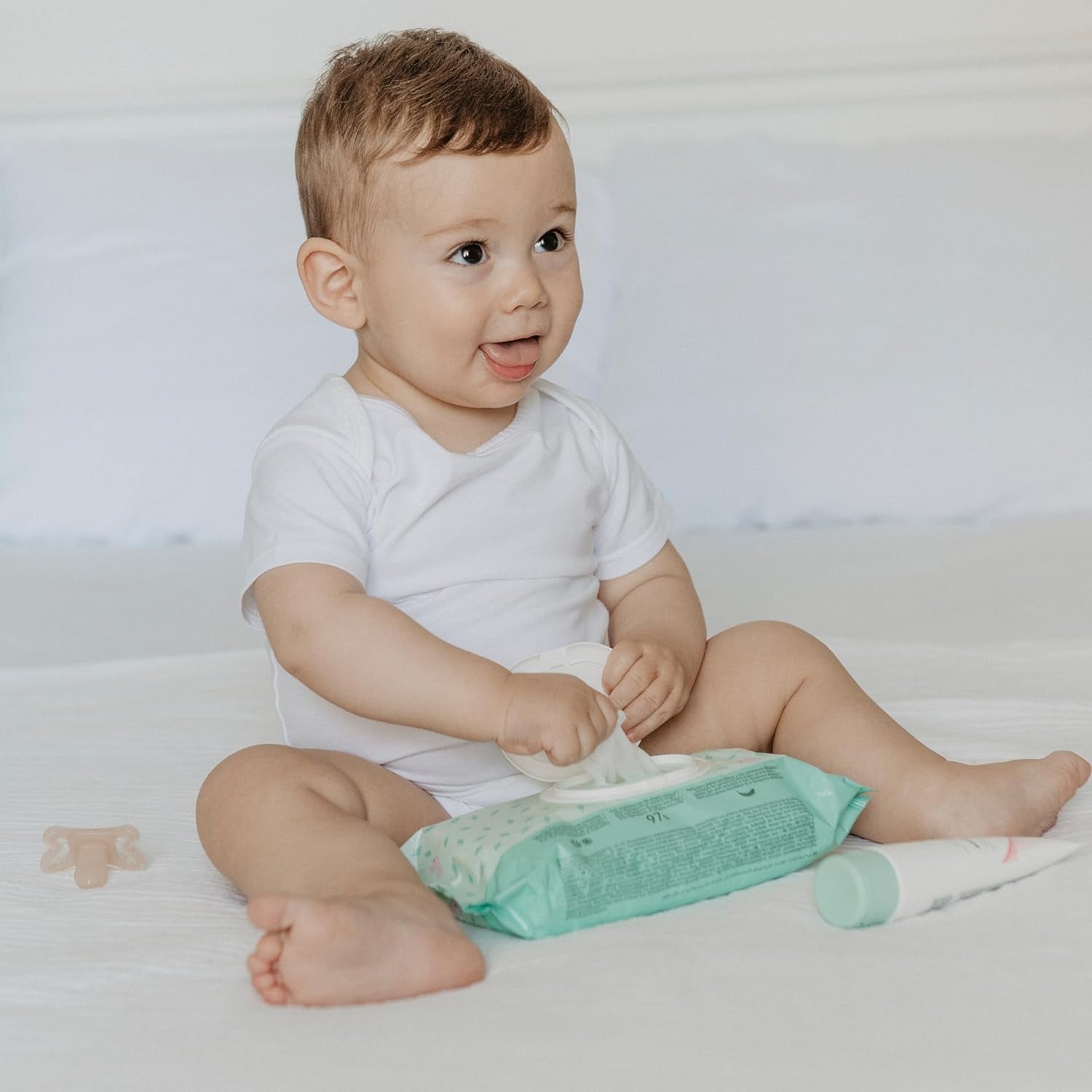 Suavinex 14 Pack de 60 Toallitas Húmedas para Bebé (840 Toallitas en Total), Hidratantes, Aptas para Pieles Atópicas, 95% Ingredientes Naturales