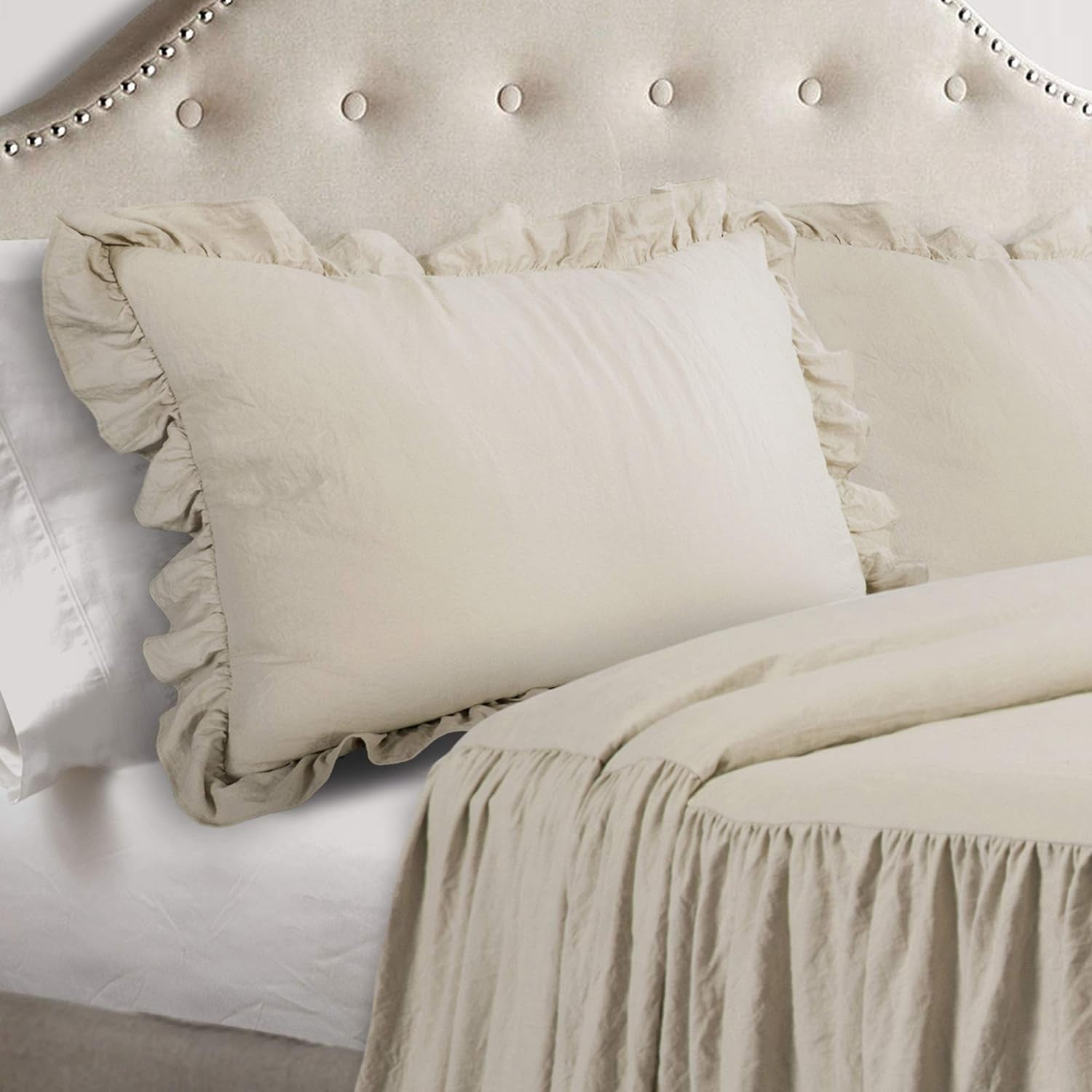 Set de cuvertură de pat Lush Decor cu fustă Ruffle, 3 piese, set de lenjerie de pat Farmhouse de lux, elegant, fermecător detaliu Ruffle, stil atemporal și design clasic, moale și ușor, dimensiune King, Paturi si Cuverturi Lush Decor