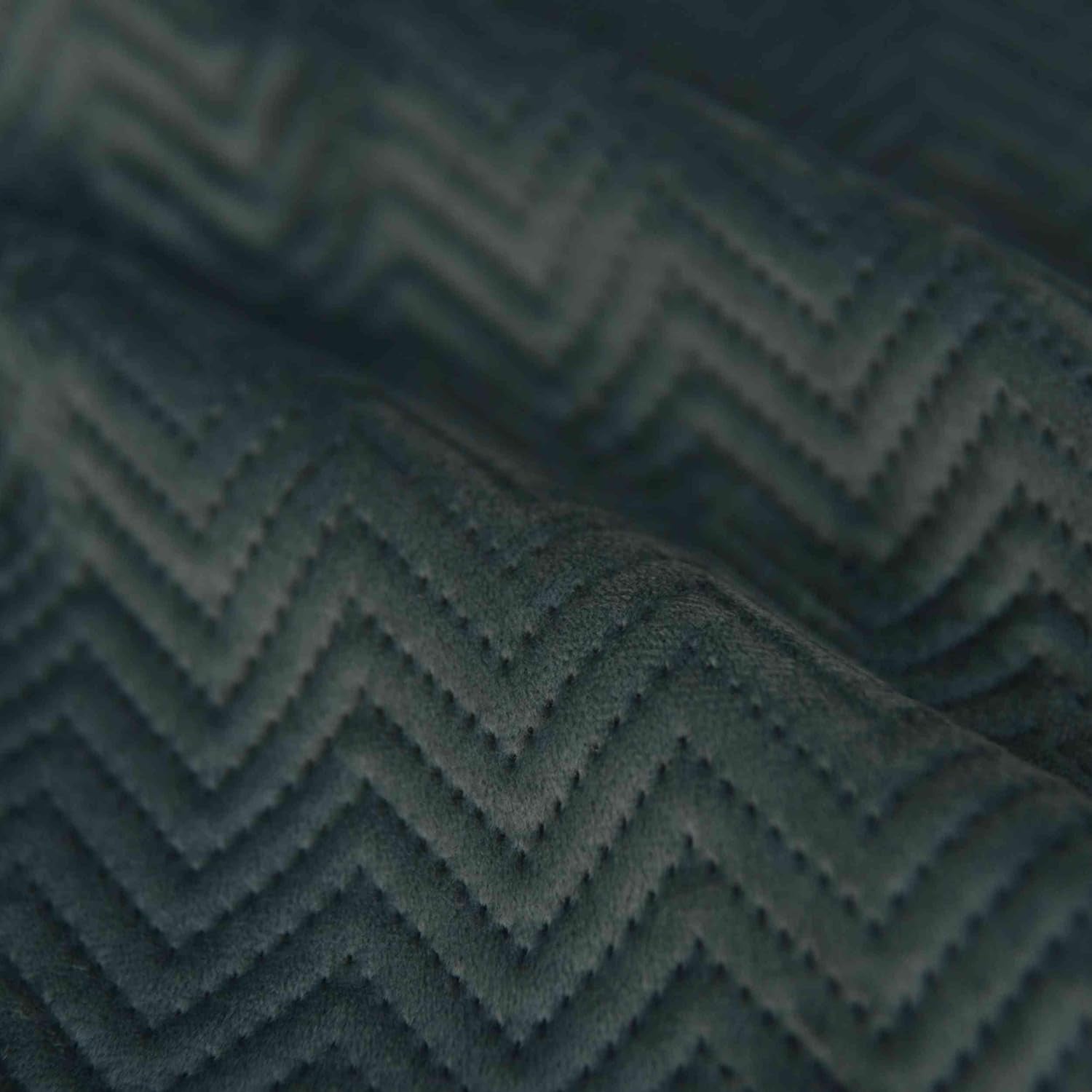 Cutie pentru perdele Pernă Pernă decorativă Lxw 45X45 Cm Verde Jacquard "Greta" Cu design în formă de heringbone Închidere cu fermoar ușor de întreținut Umplutură moale 320G - Varietate de culori, 2023510 Perne calatorie Naty Shop