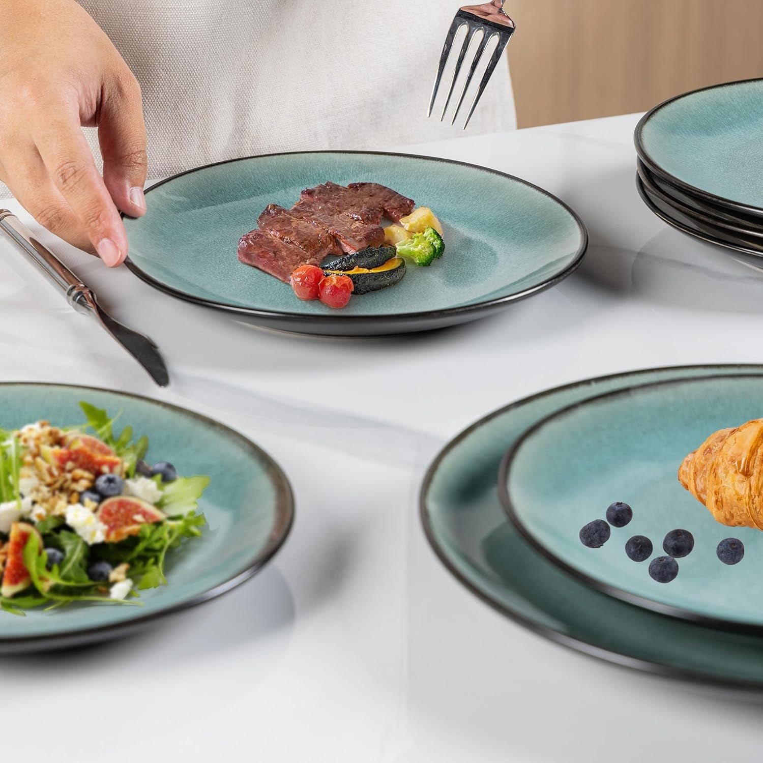 Set de veselă GBhome din gresie pentru 4 persoane, 12 piese, glazură reactivă, lucrat manual, potrivit pentru cuptorul cu microunde și mașina de spălat vase, set de bol și farfurie, culoare petrol, GDW025WB-EU