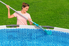 Aspirador de piscina a batería Bestway AquaSurge 251 cm