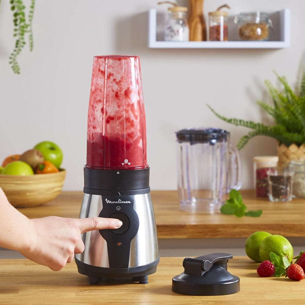 Blend&Go LM1B1D 300W Batidora, batidora con 750 ml Kunststoffkrug, incluida 750 ml Tragbarer Flasche, 4 Abnehmbaren Klingen, Edelstahlobreflchen Mother and Child Naty Shop