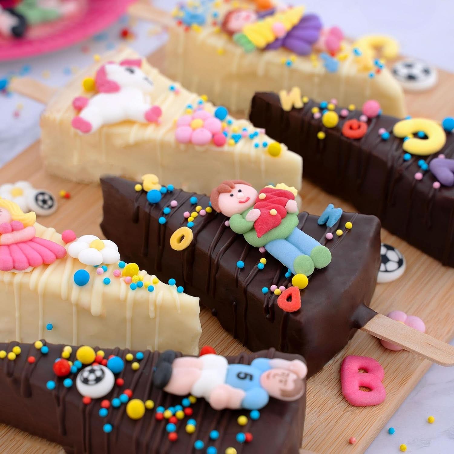 Günthart, 8 figuritas de azúcar para el inicio del cole y letras, 115 gramos Sprinkles Naty Shop