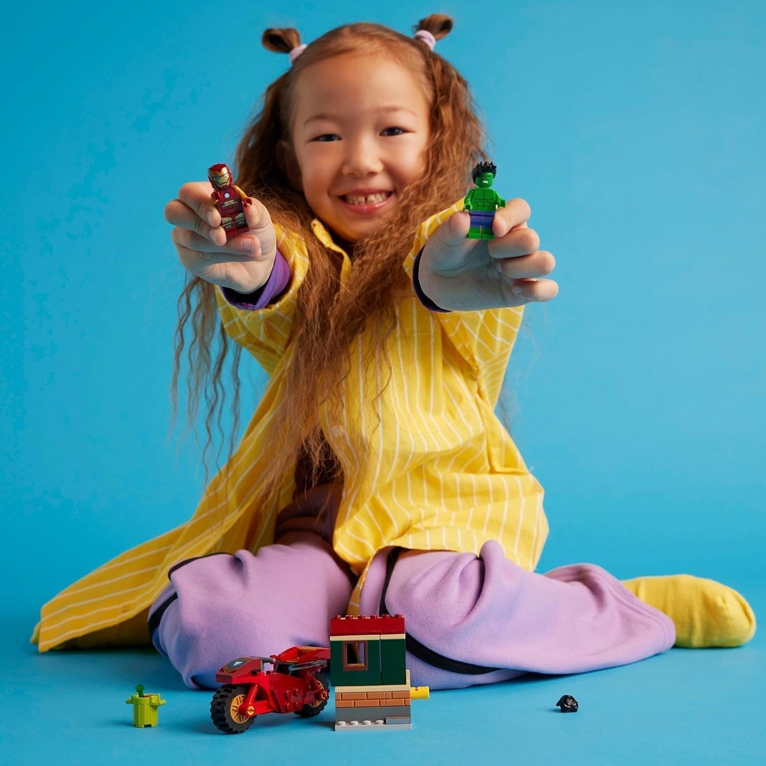 LEGO Marvel Iron Man con Bicicleta y Hulk, Juguete de Construcción de Superhéroe para Niños, Set de Colección con Bicicleta y Minifiguras, Regalo para Niñas y Niños de 4 Años 76287 Juegos de Construcción Besuche den LEGO-Store