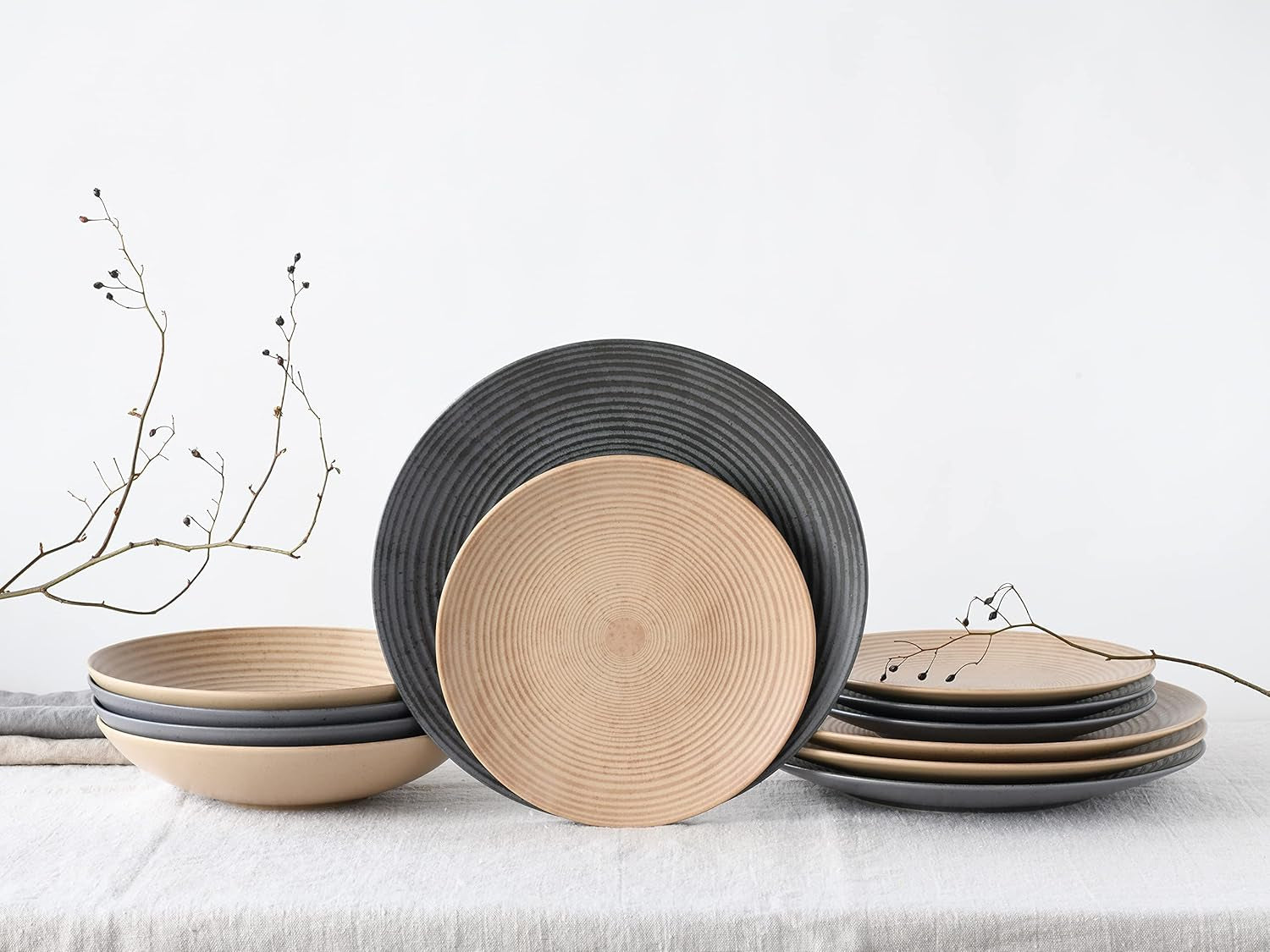 CreaTable, 13139, seria Catania, set de veselă cu 12 piese, set de farfurii din gresie, potrivit pentru mașina de spălat vase și cuptorul cu microunde, fabricat în Portugalia