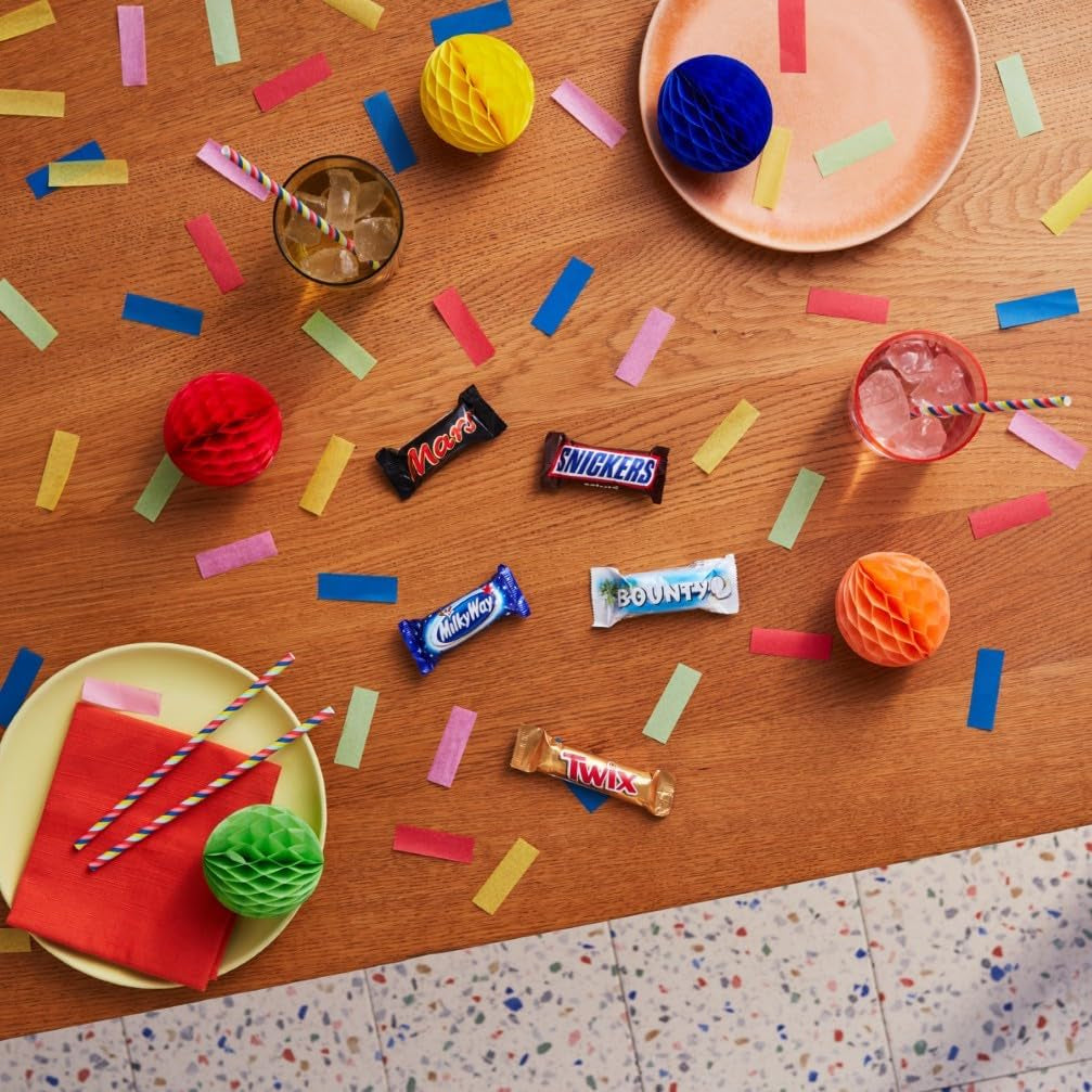 Mini pack mixto de chocolate, 71 mini snacks de chocolate (Mars, Snickers, Bounty, Twix, Milky Way) en forma de caramelos, ideales para una noche de fútbol americano (1400g)