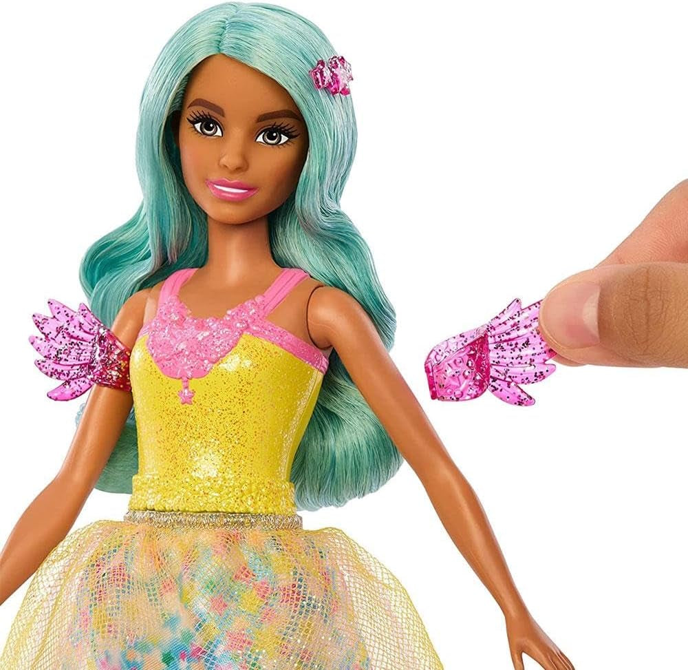 Barbie Ein Verborgener Zauber - Teresa Puppe mit märchenhaftem Outfit, gewelltes Haar and Kamm für Frisierspaß, für Kinder ab 3 Jahren, HLC36